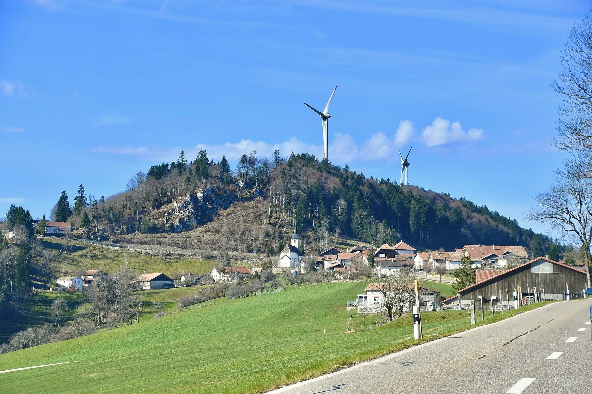 Photo showing: Vue sur le village de Saint-Brais (JU), en Suisse.
