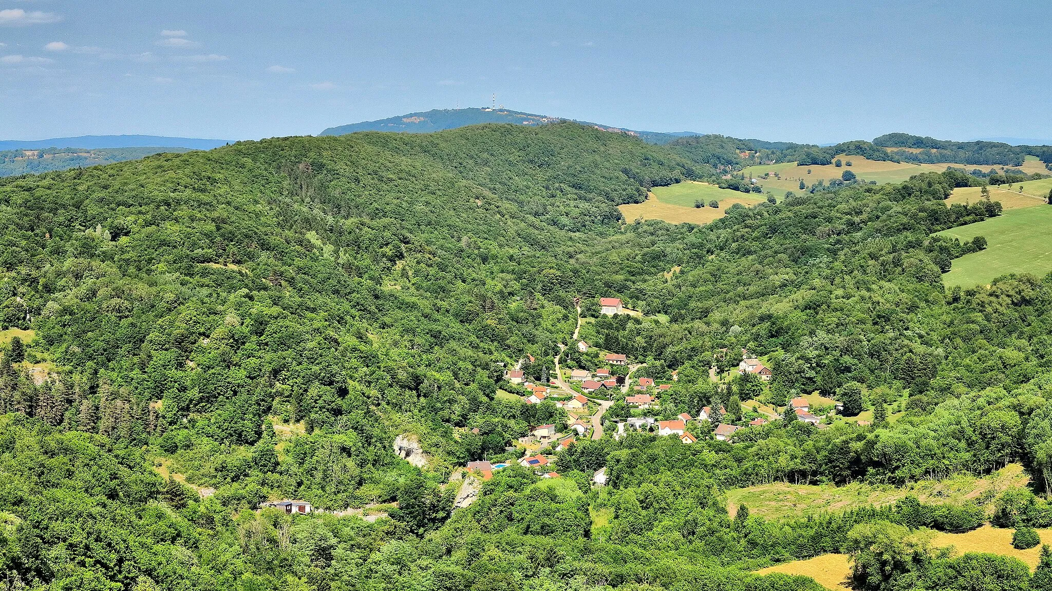 Photo showing: Le vallon des Mercureaux vu depuis le belvédère du château d'Arguel