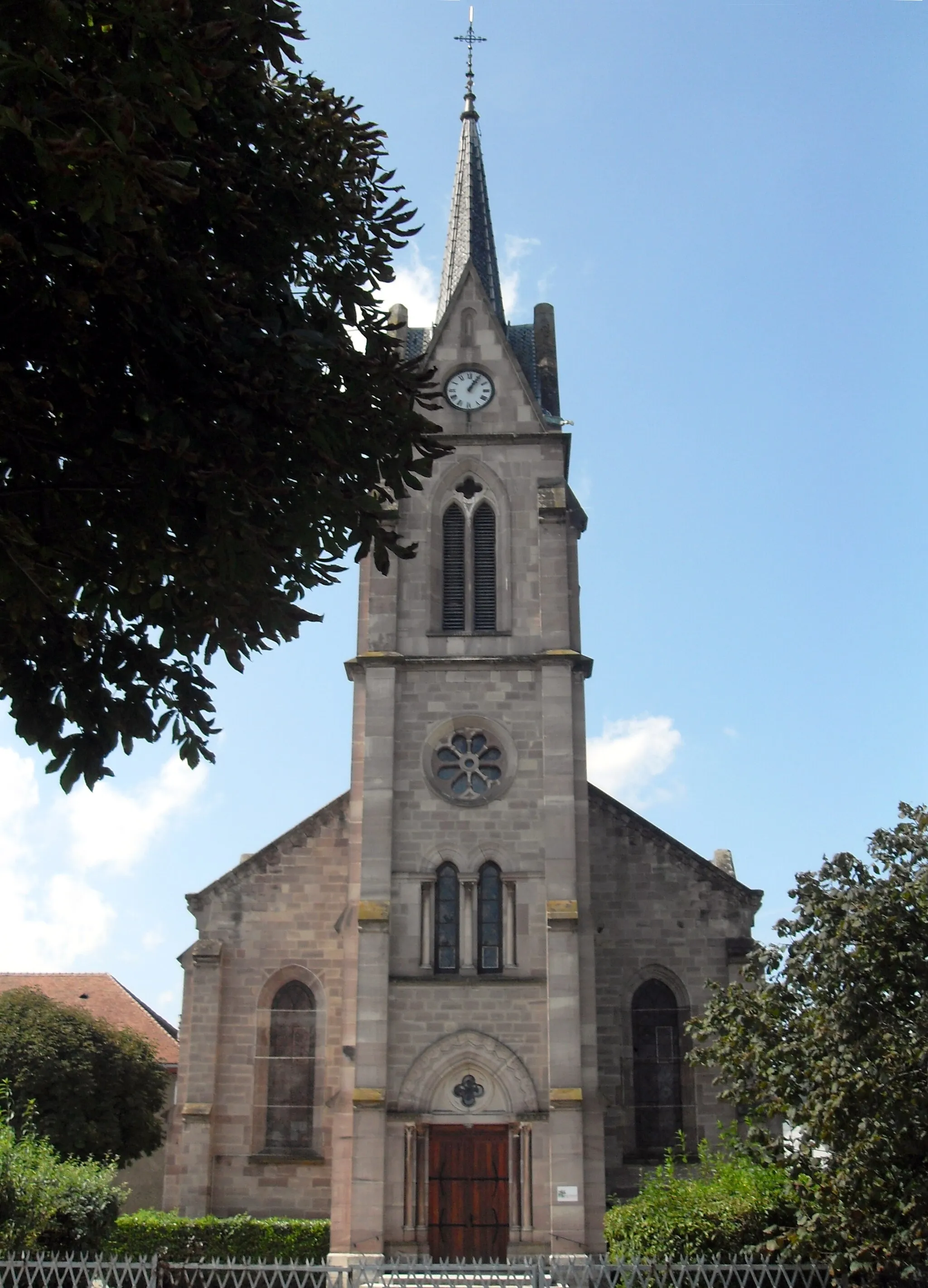 Photo showing: Le temple protestant de Valentigney, côté est