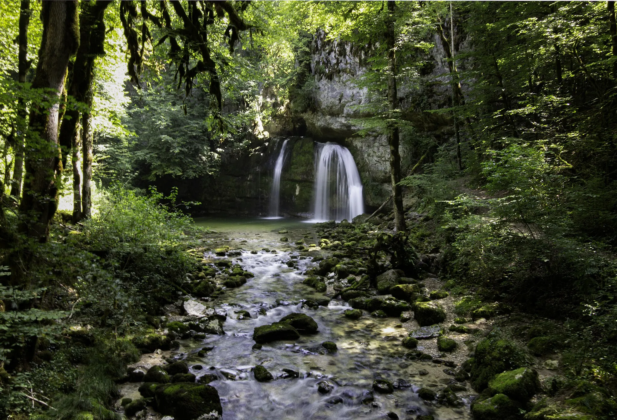 Photo showing: Photographie de la cascade des Combes à Saint-Claude dans le Jura français.