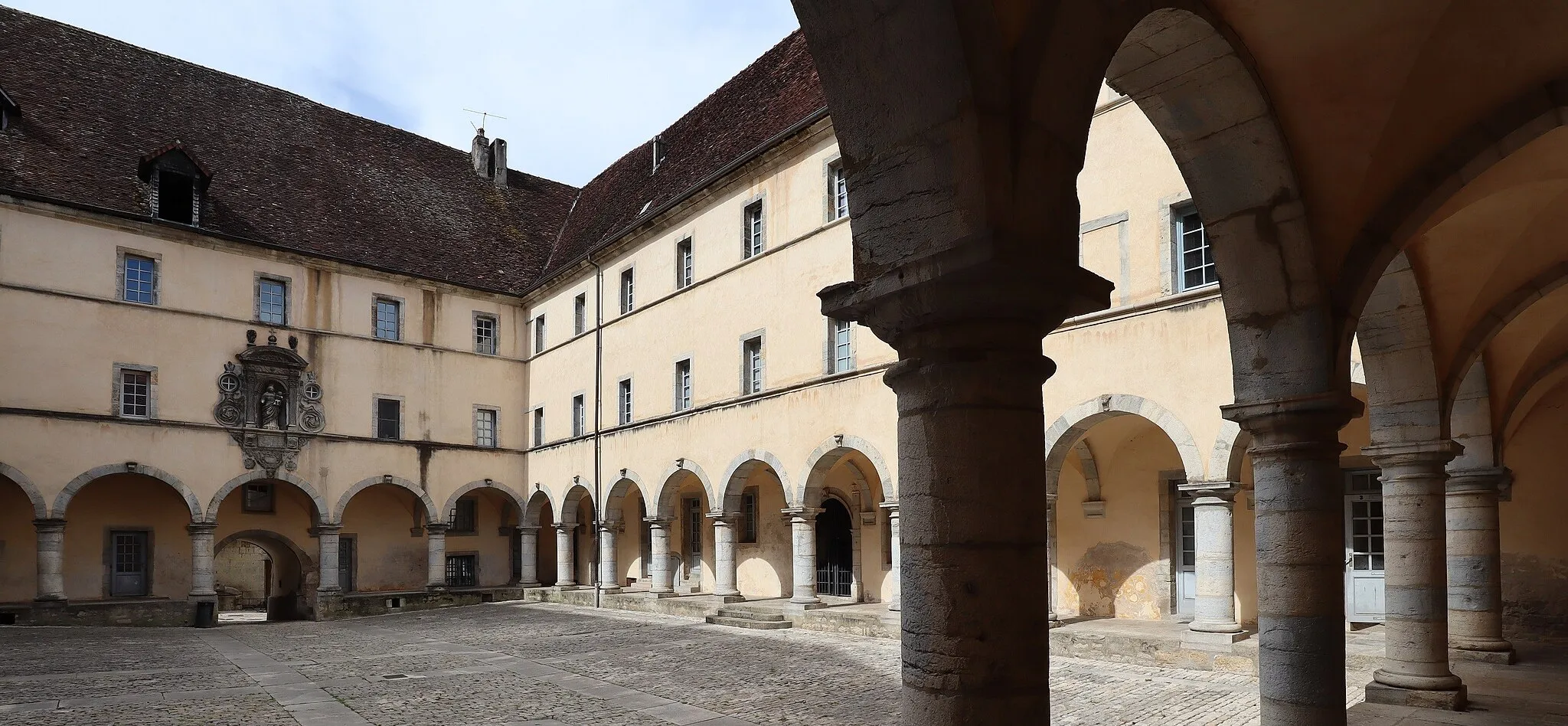 Photo showing: Couvent des Ursulines à Poligny (Jura).