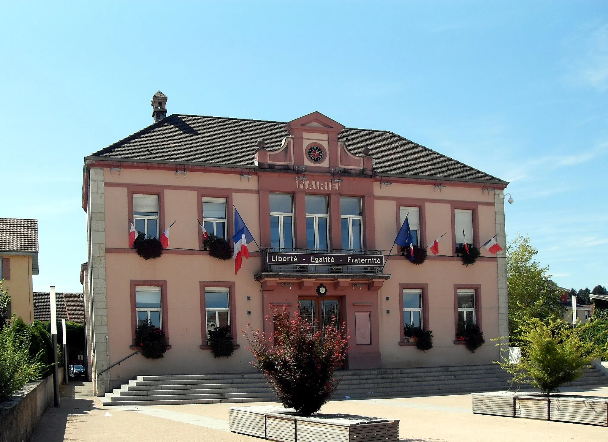 Photo showing: La mairie de Seloncourt