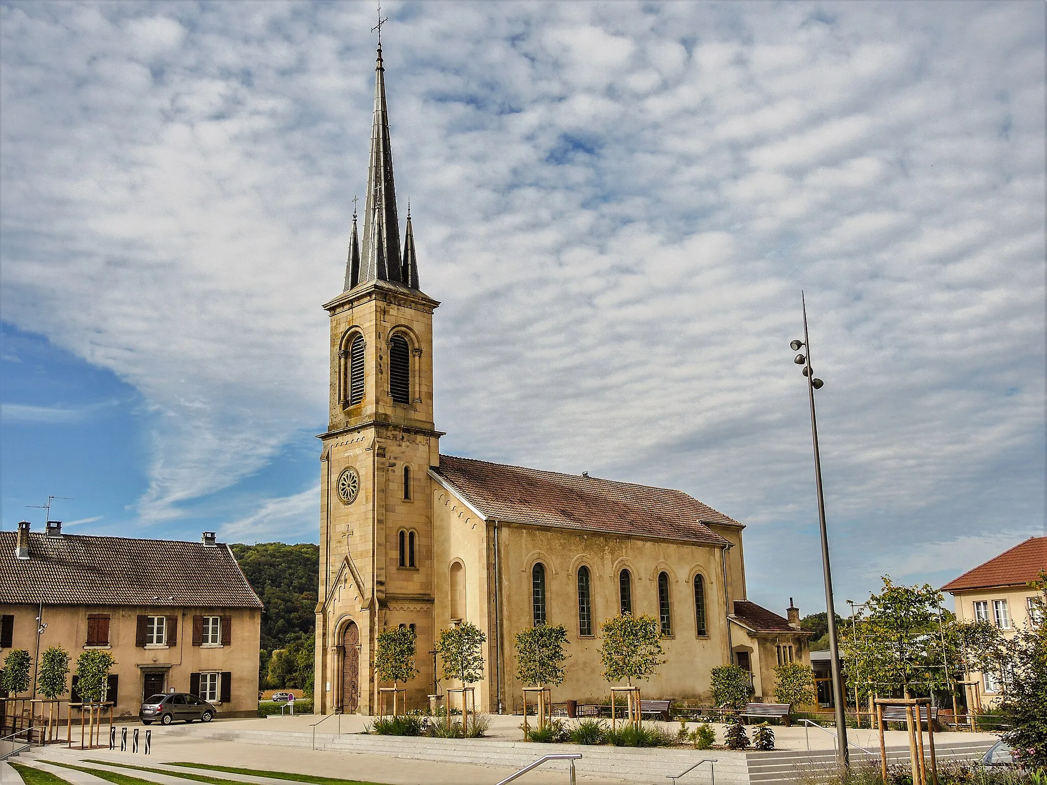 Photo showing: Eglise saint Michel de Voujeaucourt. Doubs