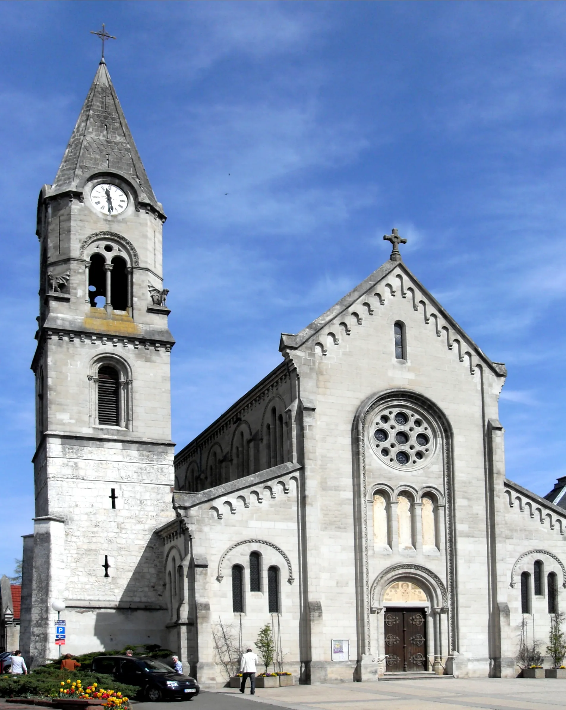 Photo showing: L'église Saint-Just à Danjoutin, côté sud