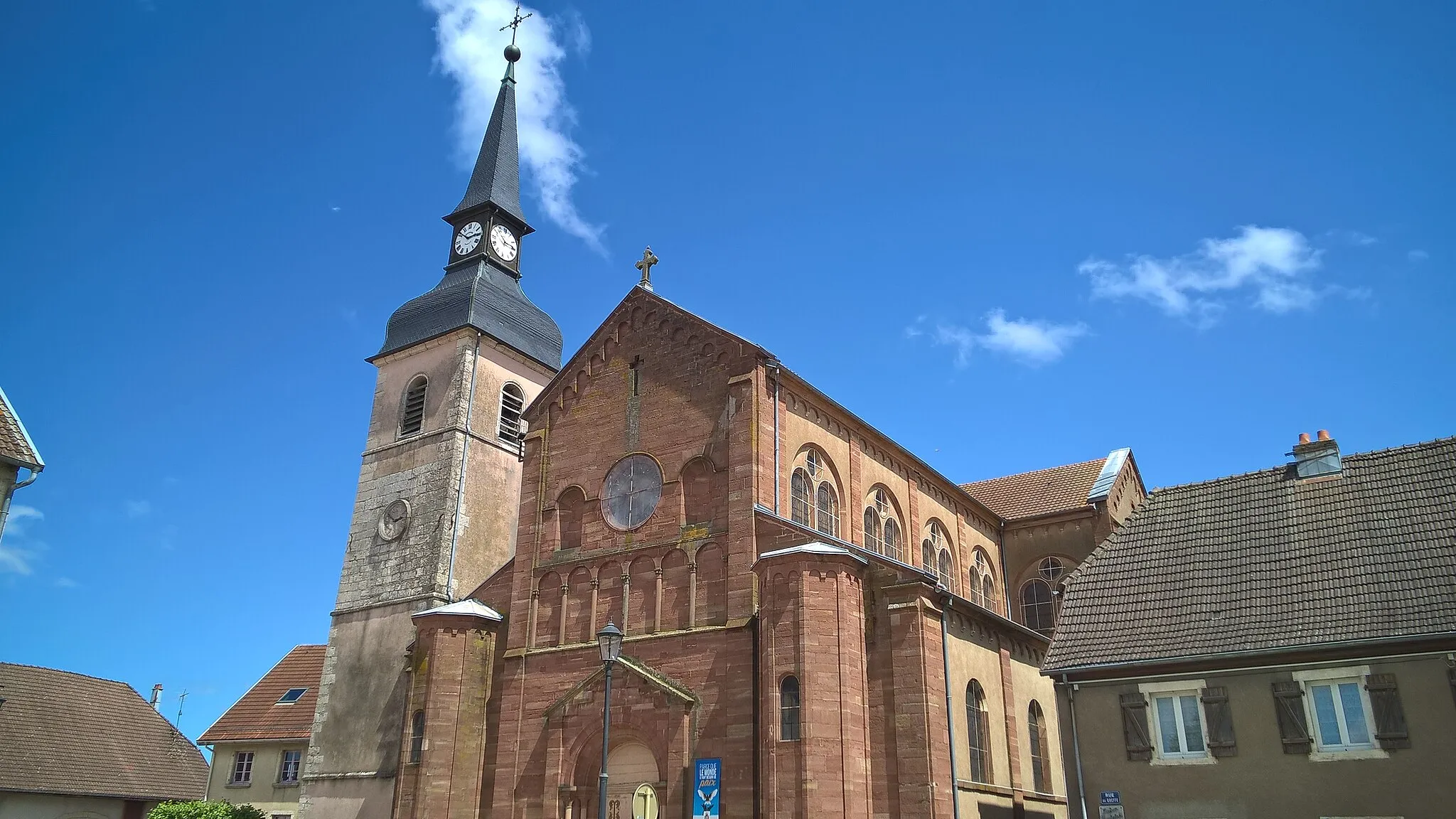 Photo showing: Grandvillas église