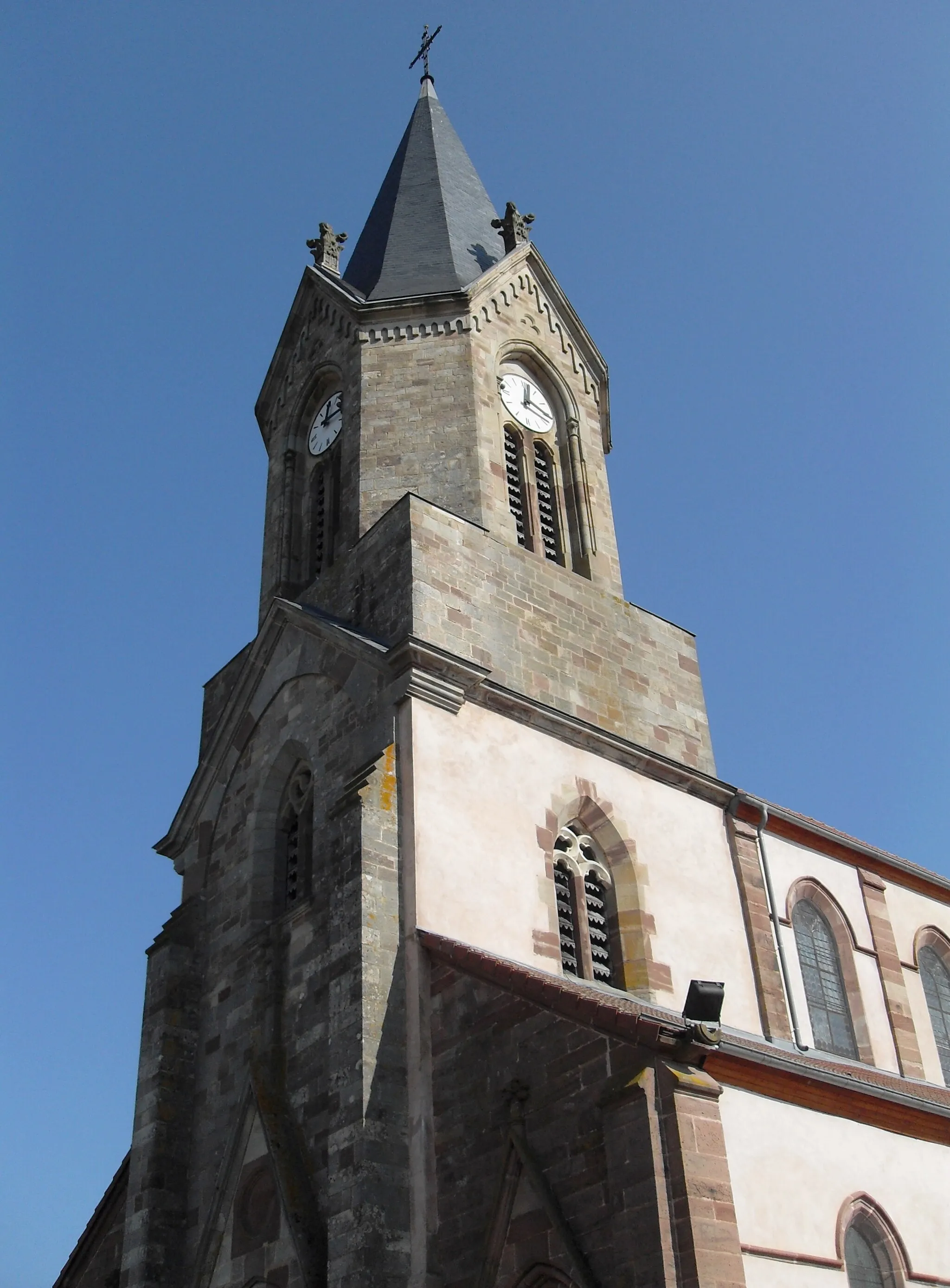 Photo showing: La tour d'église Saint-Thiébaud à Vézelois