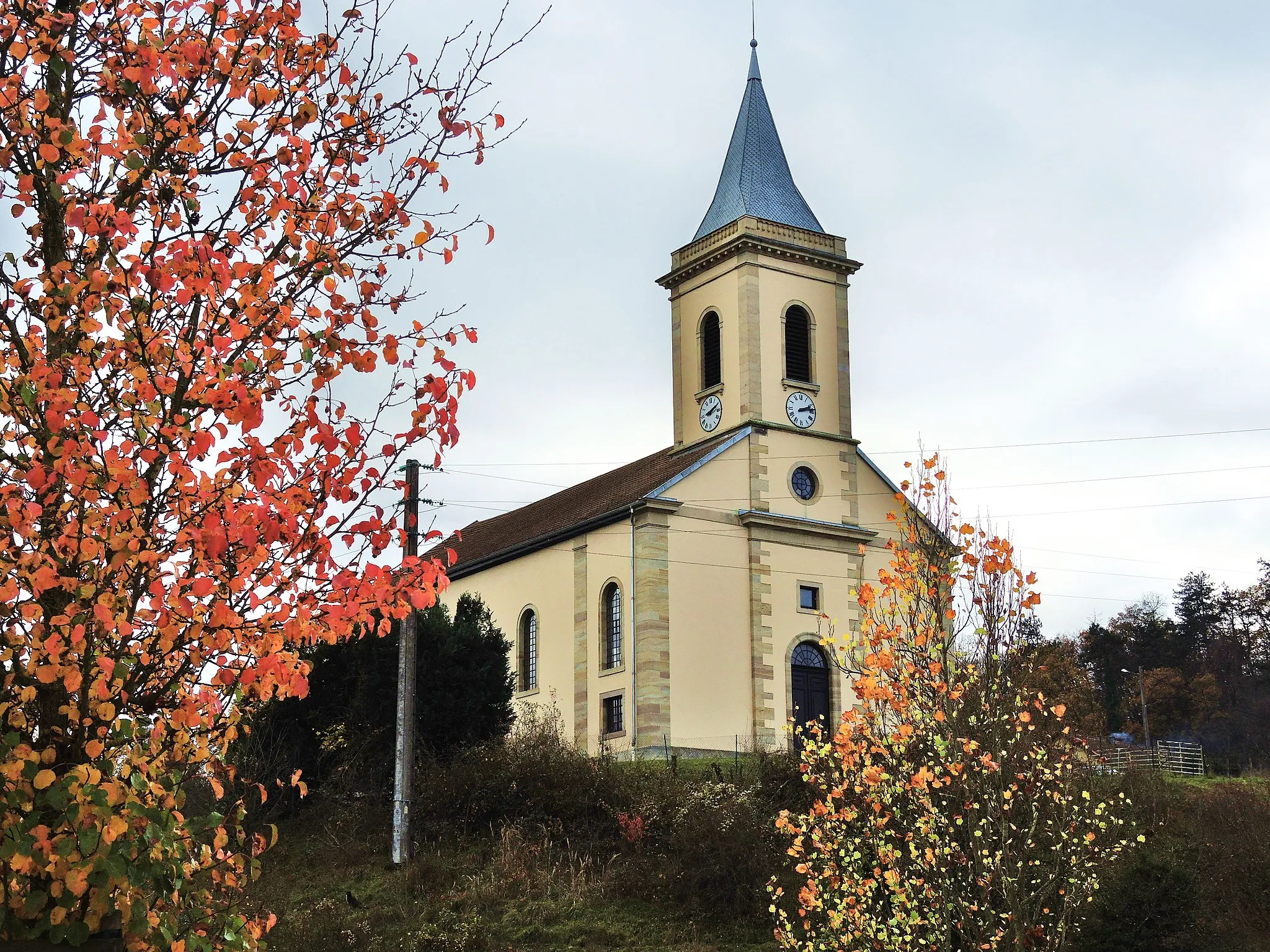 Photo showing: Temple du village d'Allondans. Doubs