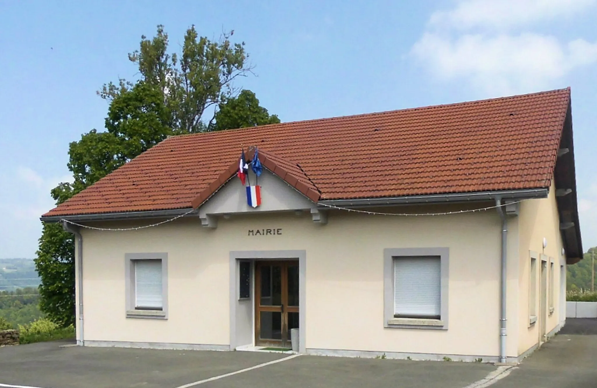 Photo showing: La mairie de Burnevillers