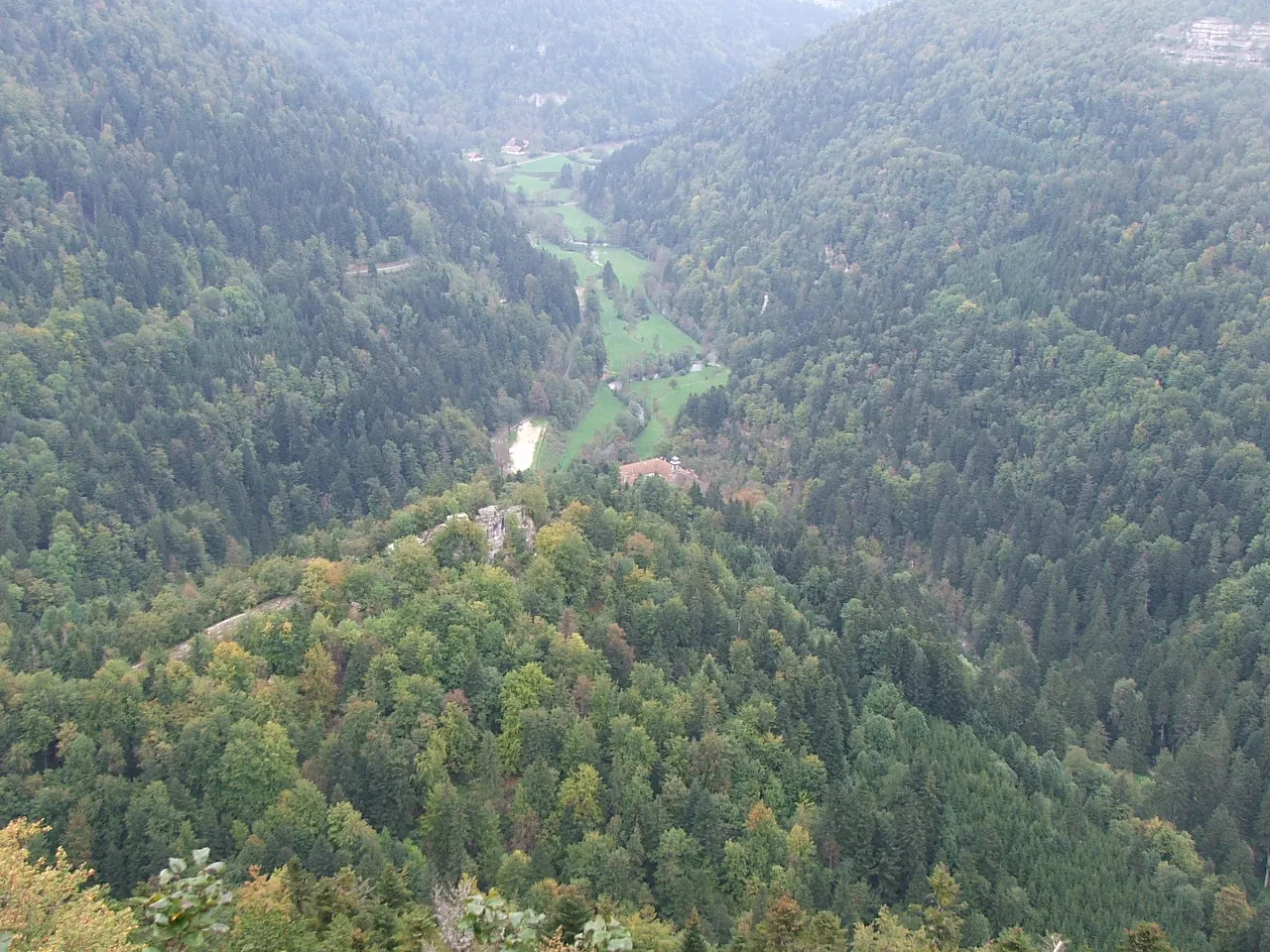 Photo showing: Le Val de Consolation depuis la Roche du Prêtre (Doubs - France). Image prise par Knard25.