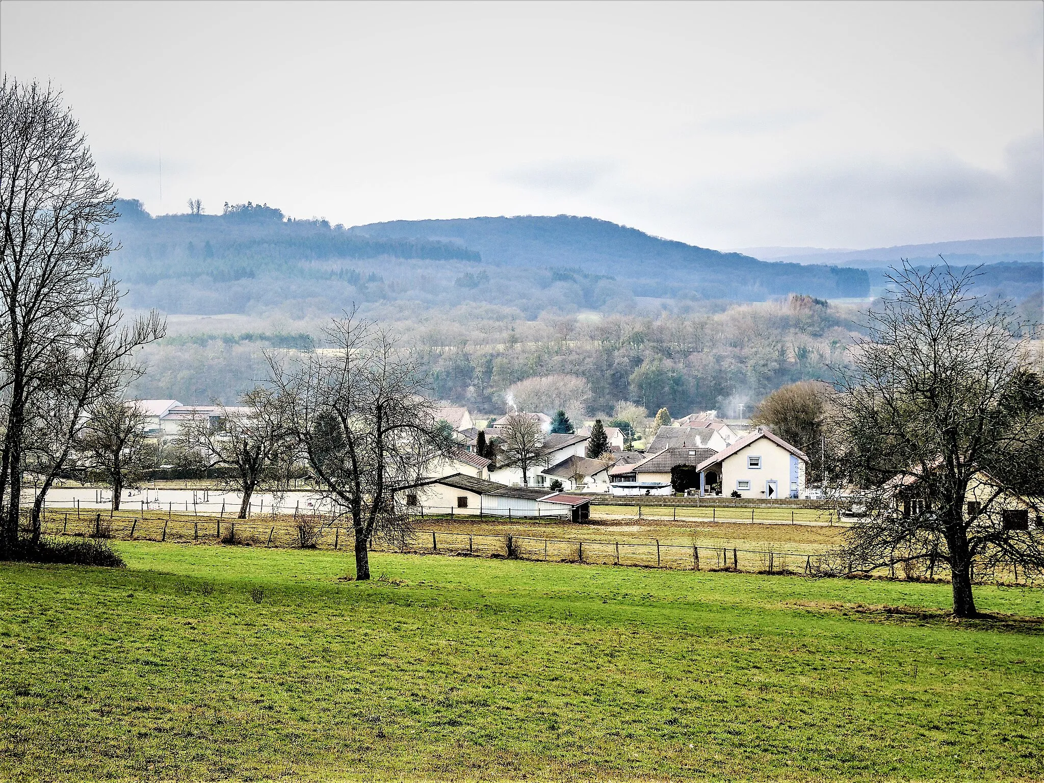 Photo showing: Panorama sur le village de Faimbe