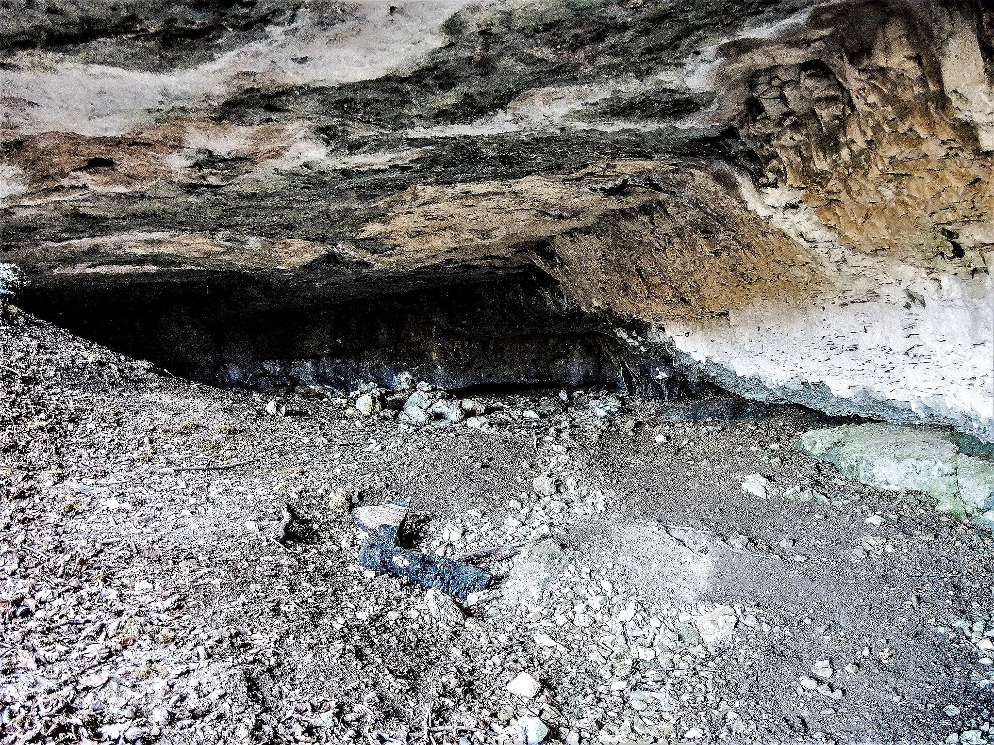 Photo showing: Fond de la grotte inférieure de Vanne