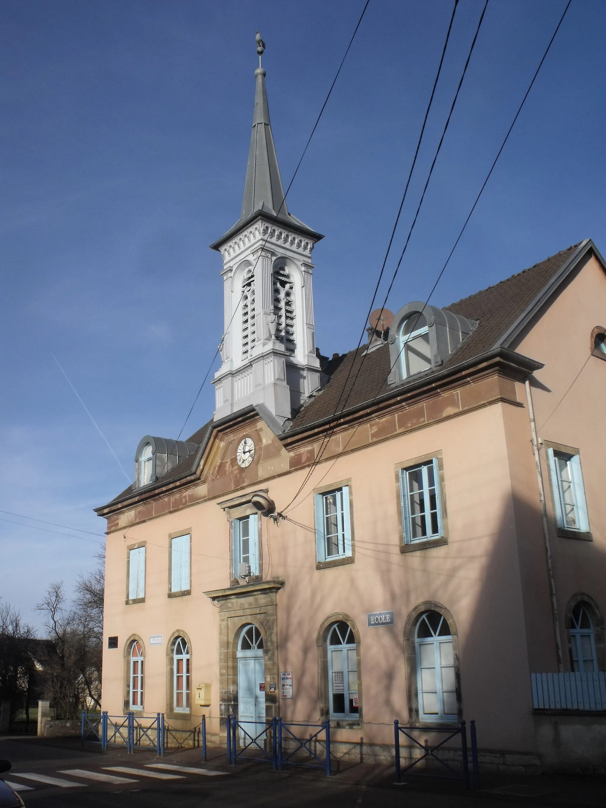 Photo showing: Mairie d'Issans, Doubs, France