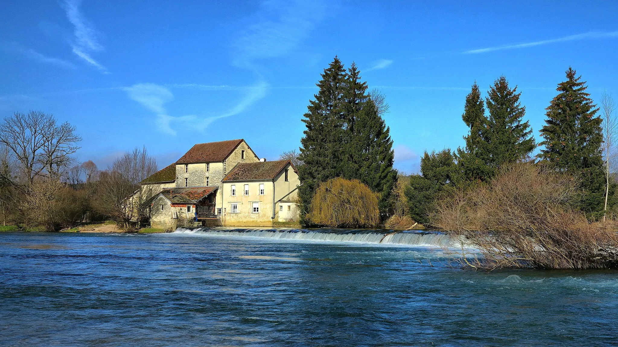 Photo showing: Le moulin de Larnaude sur la Loue