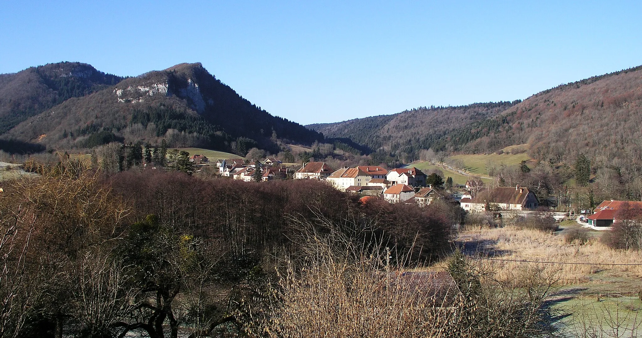 Photo showing: Nans-sous-Sainte-Anne village, Doubs, France.