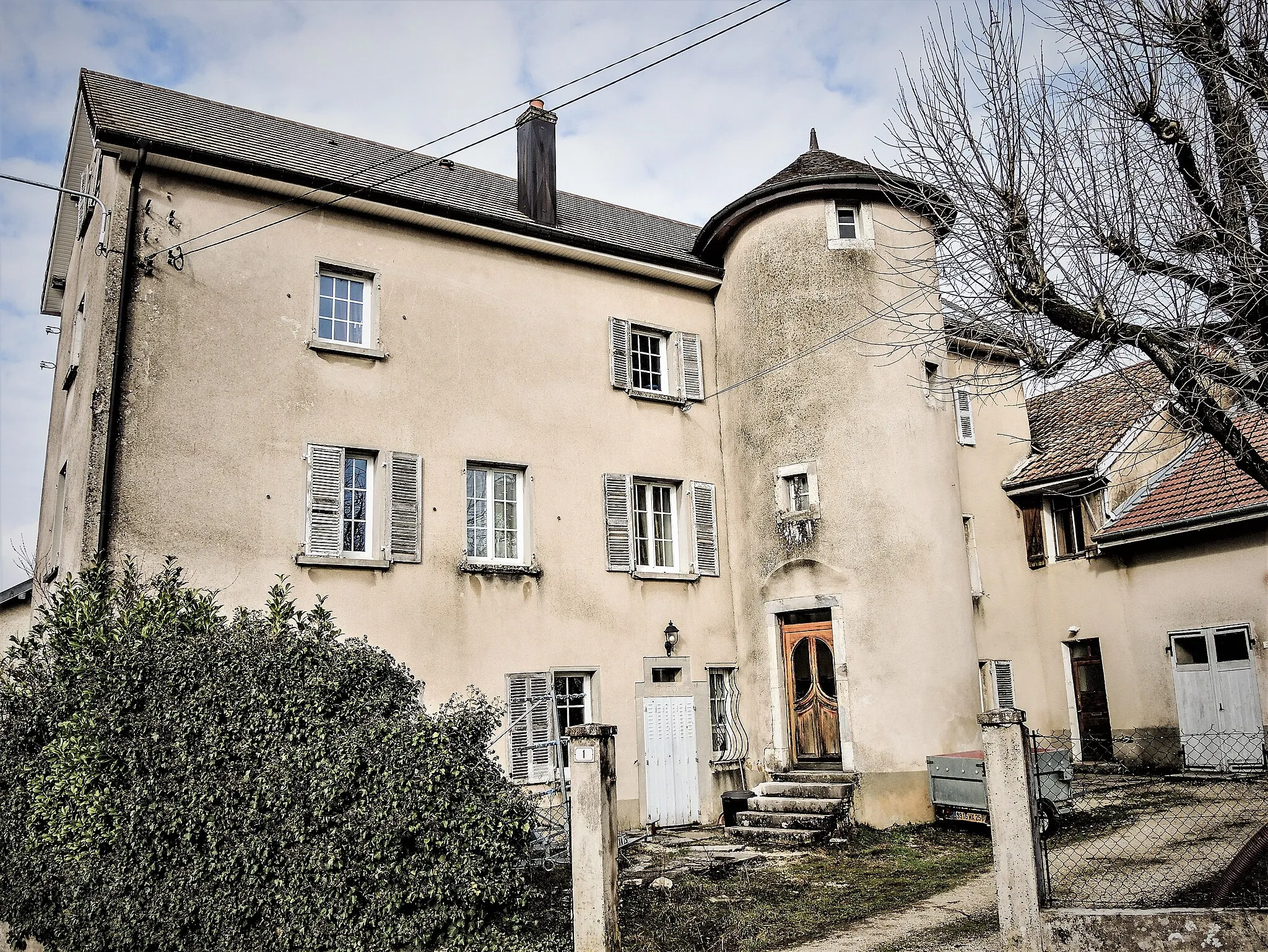 Photo showing: Maison avec tourelle.