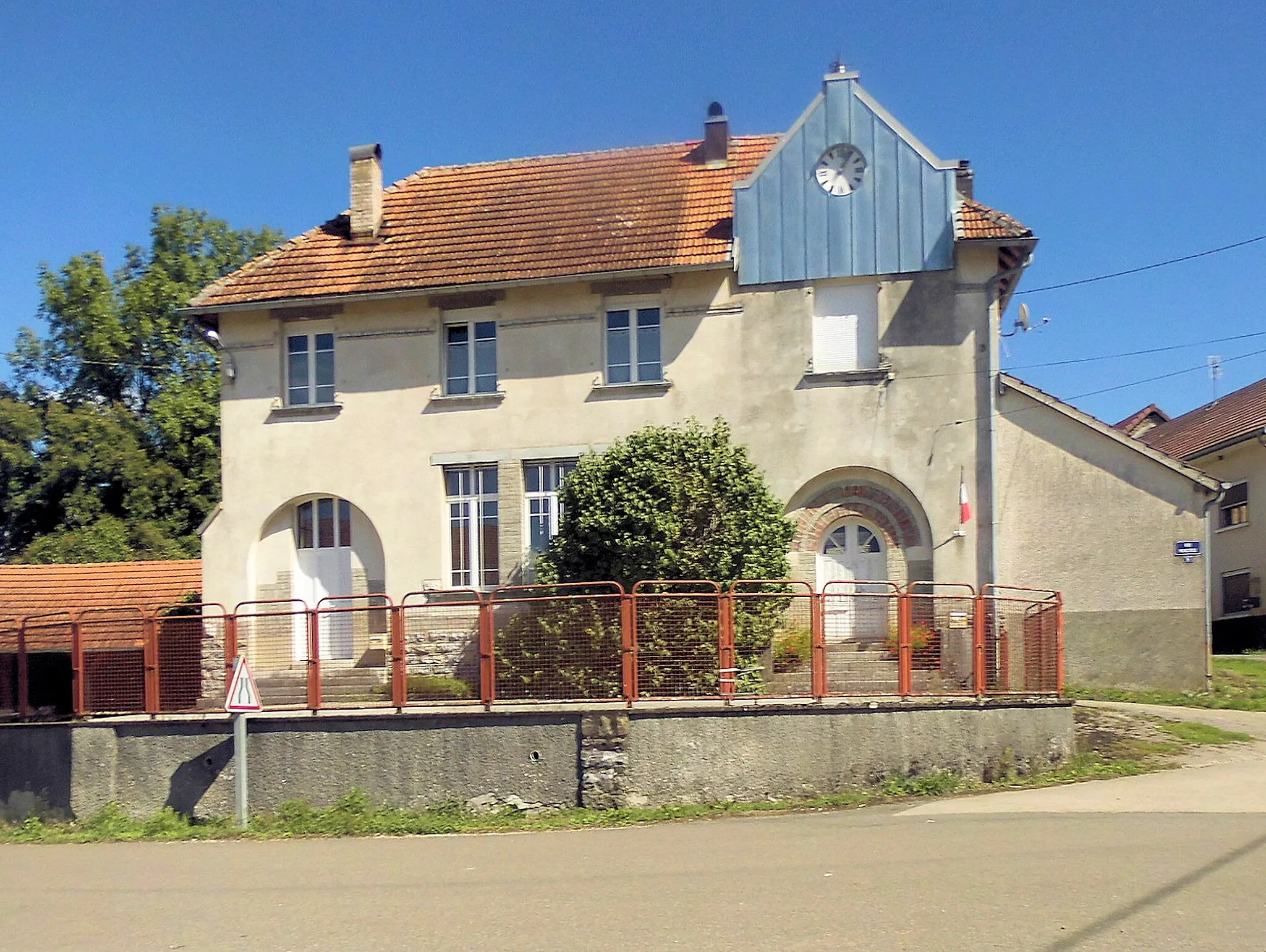 Photo showing: La mairie de Orgeans-Blanchefontaine