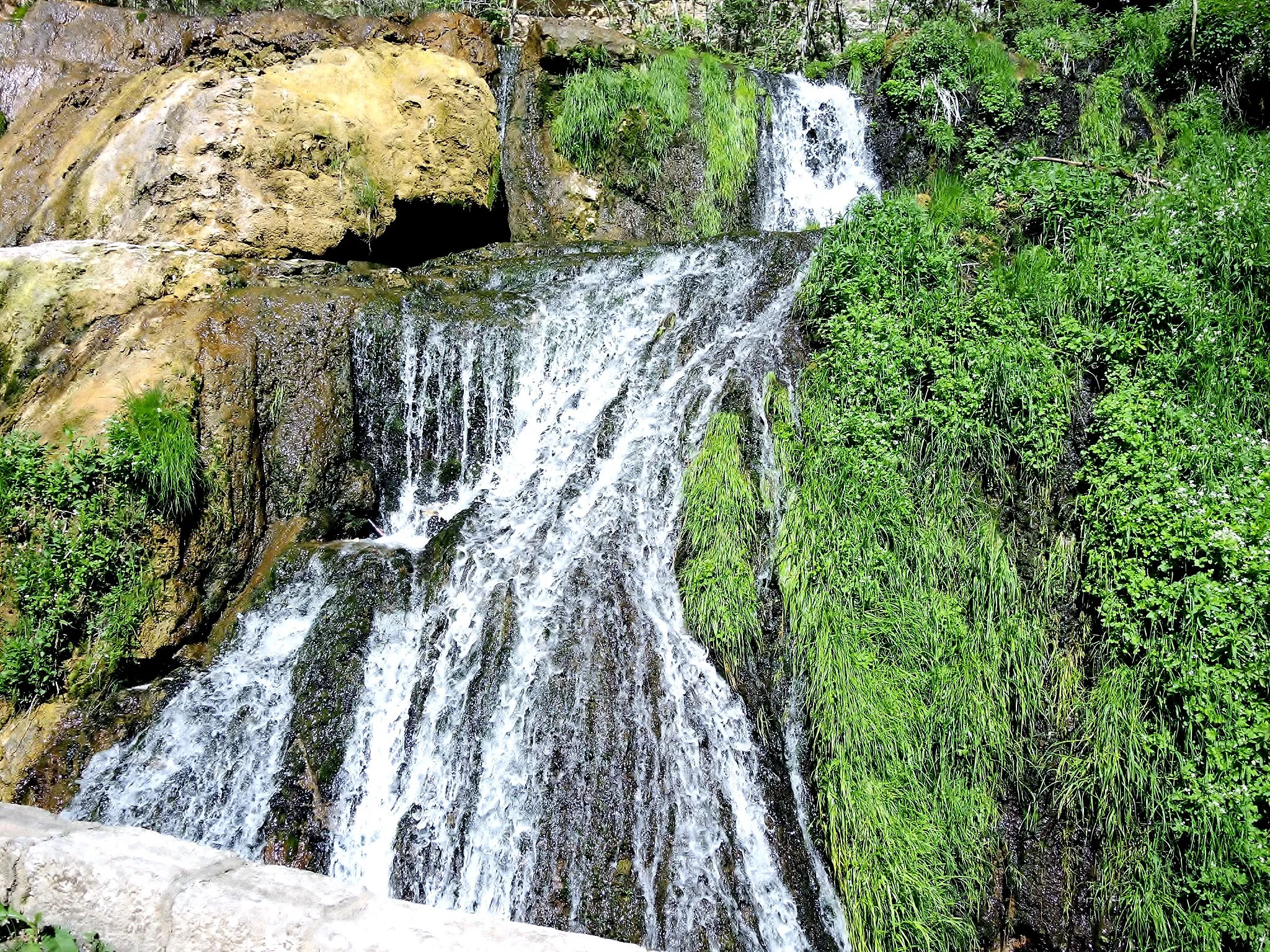 Photo showing: Cascade de la source du Val. Pierrefontaine-les-Varans. Doubs