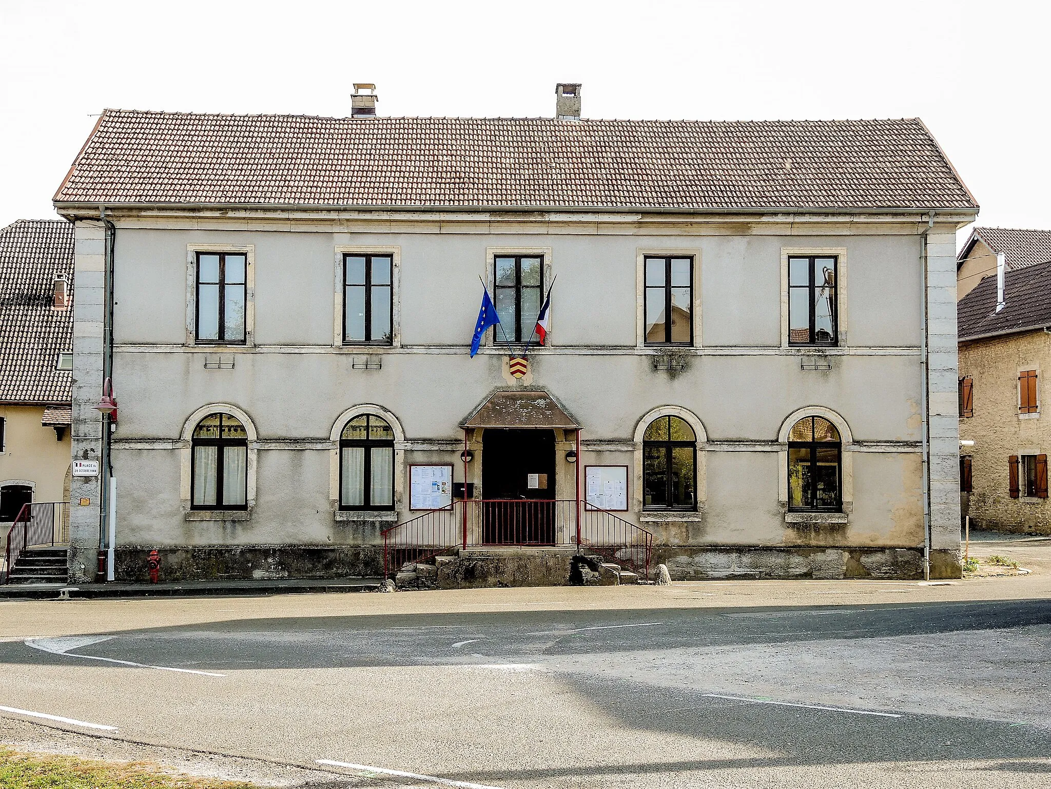 Photo showing: Façade de la mairie de Présentevillers. Doubs