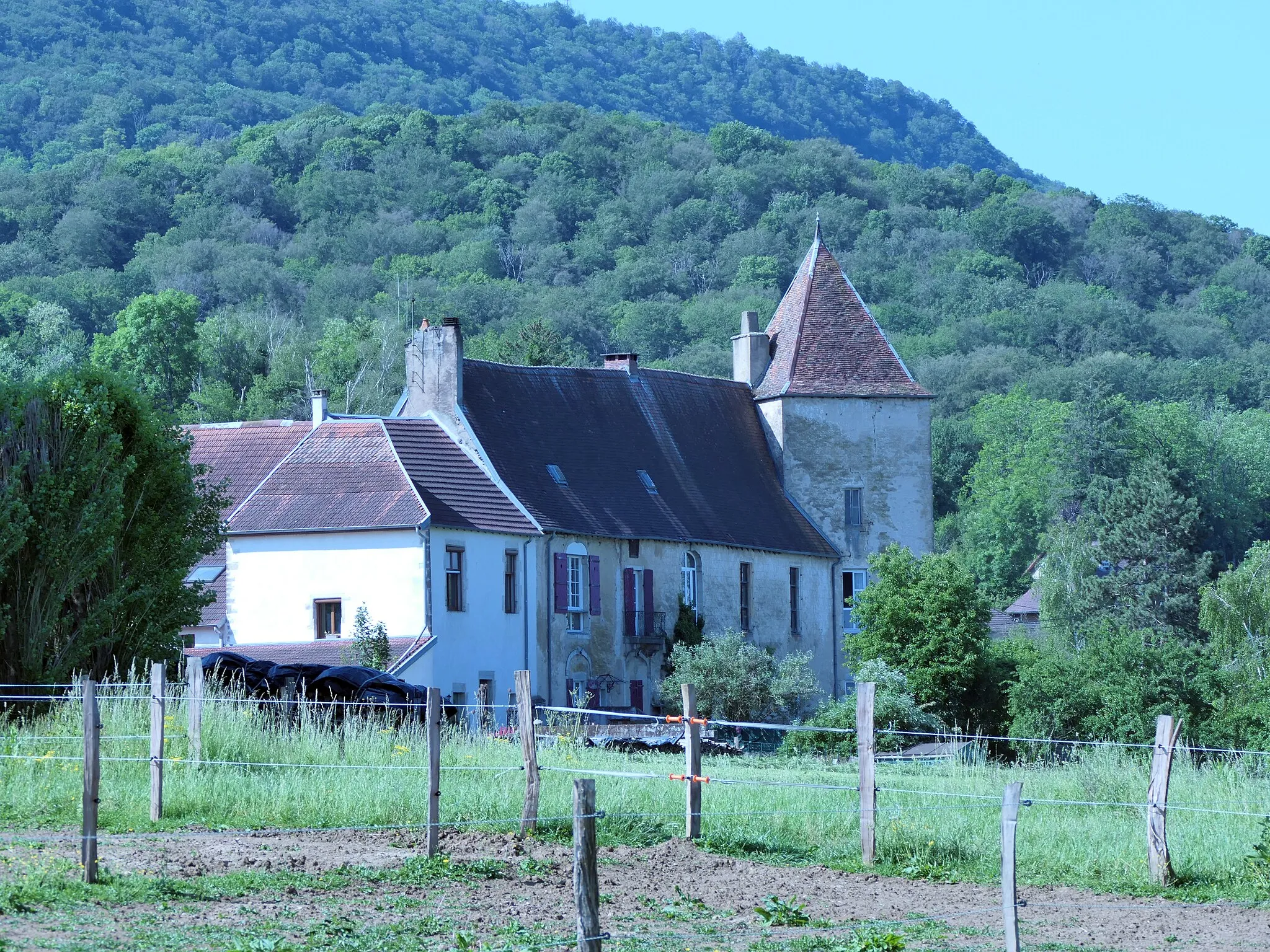 Photo showing: image montrant une photographie prise à Vieilley dans le département du Doubs ː Château de Vieilley