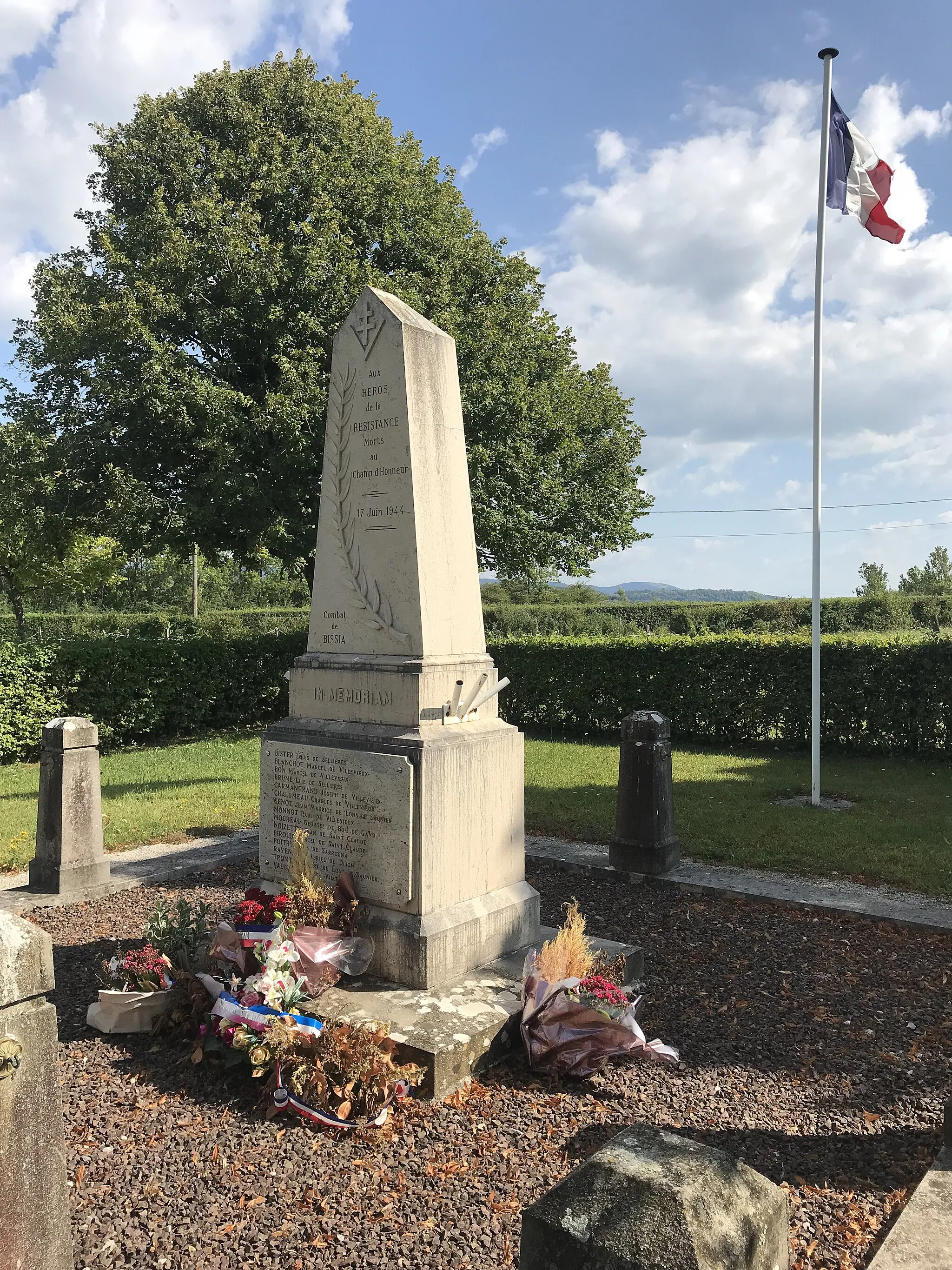 Photo showing: Mémorial du 17 juin 1944 à Bissia (Boissia, Jura, France).