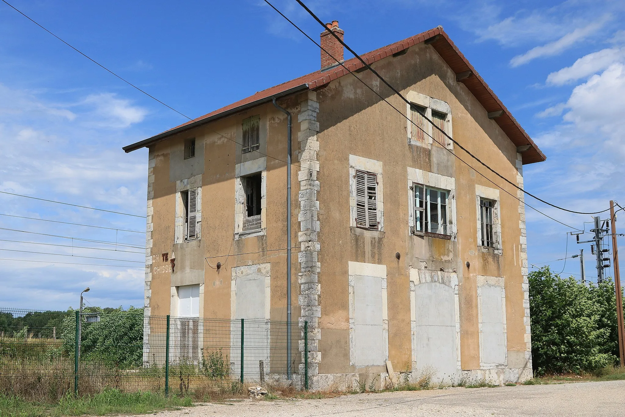 Photo showing: L'ancien bâtiment voyageurs de la gare de Chatelay - Chissey.
