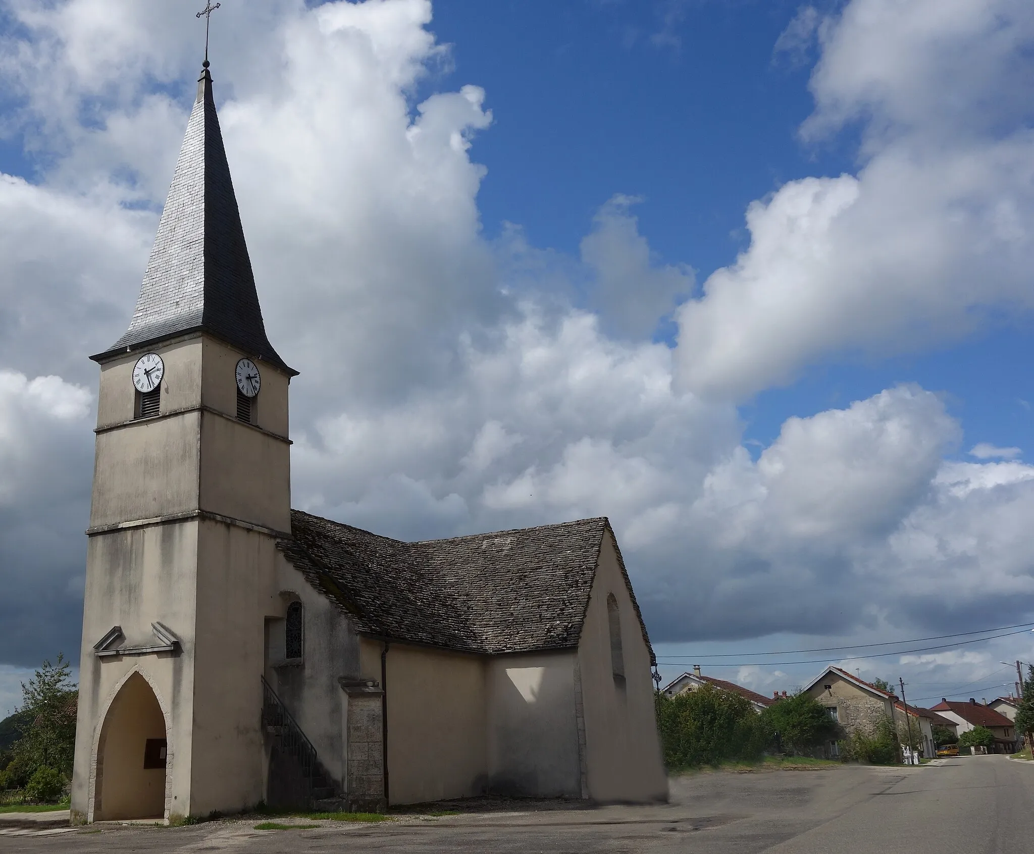 Photo showing: Charcier (Jura) - église Saint-Saturnin (XVIIIe s)