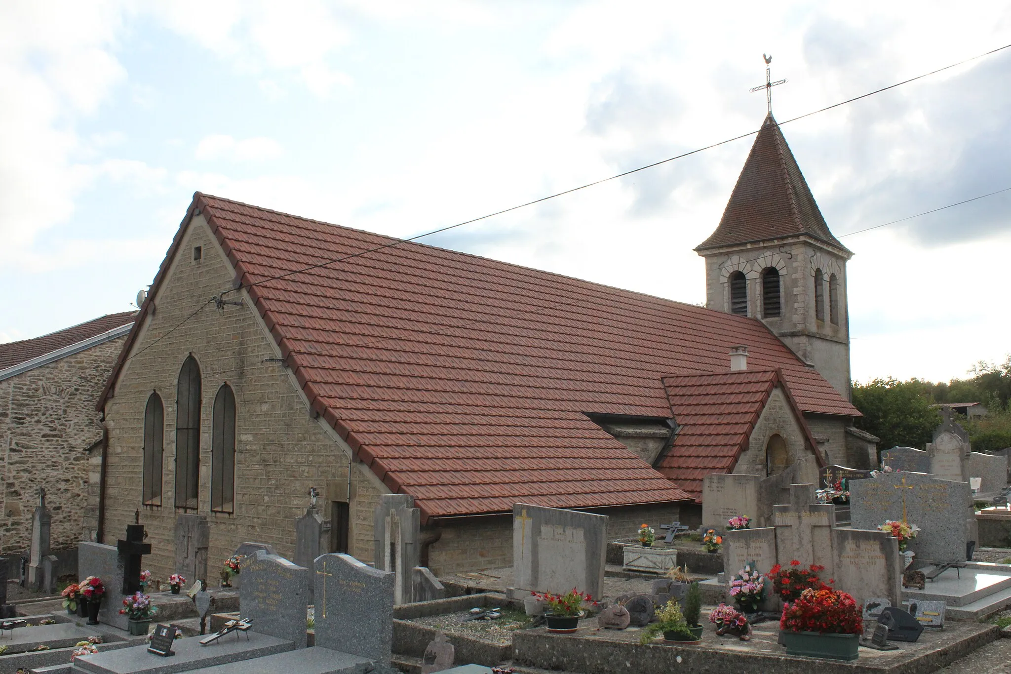 Photo showing: Église Saint-Pierre-ès-Liens de Dessia, Montlainsia.