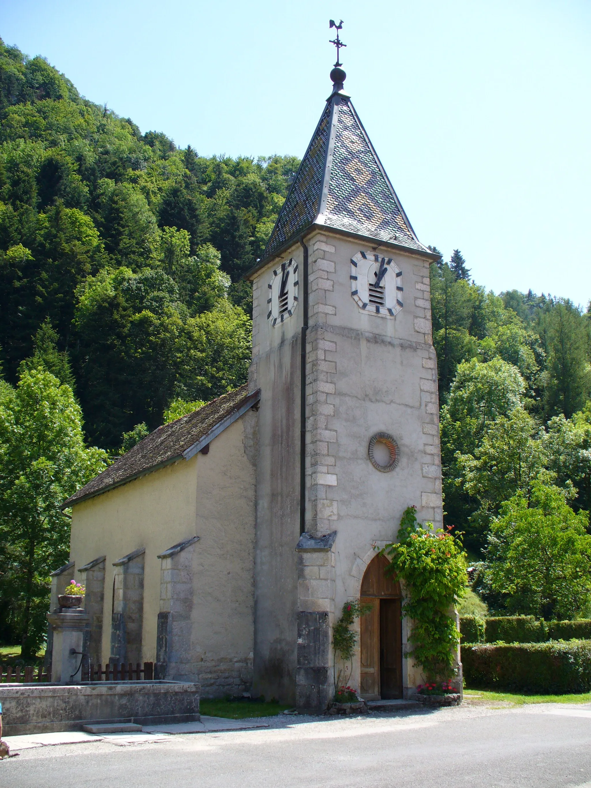 Photo showing: Eglise de La Frasnée (département du Jura, France)