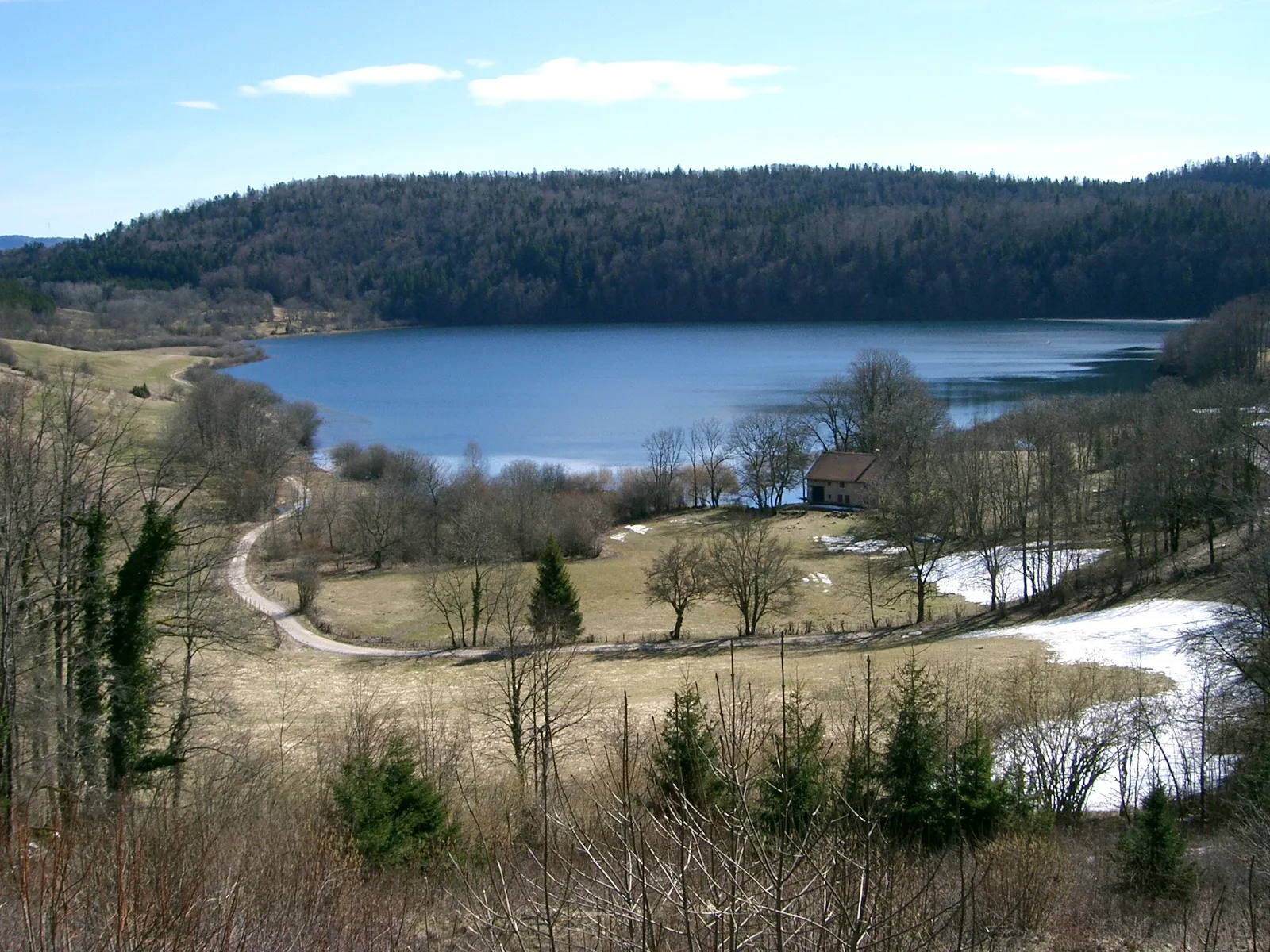 Photo showing: lac de Narlay - département du Jura (39) - France

self made PRA