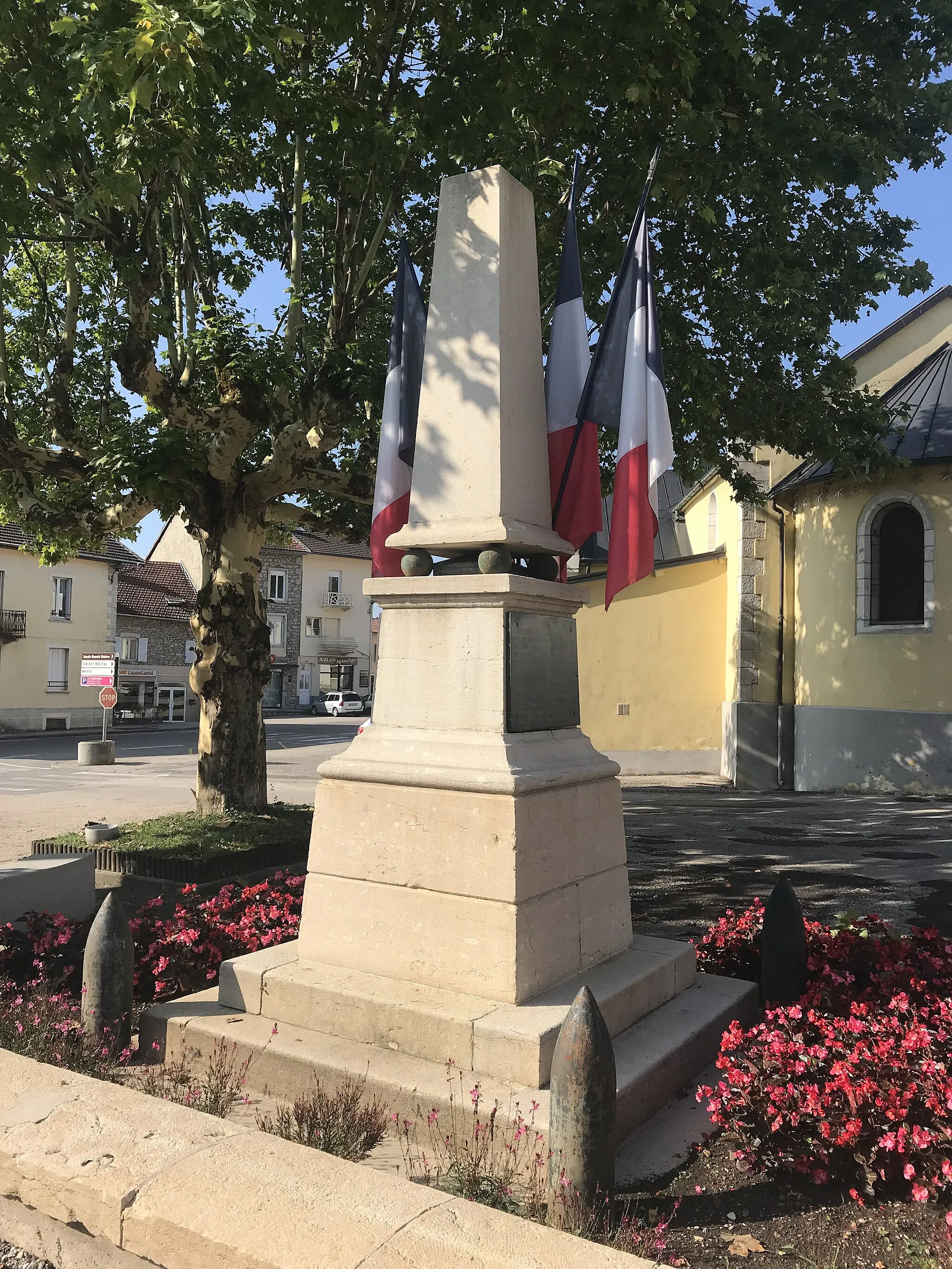 Photo showing: Image de Lavans-lès-Saint-Claude, Jura, France en juillet 2018.