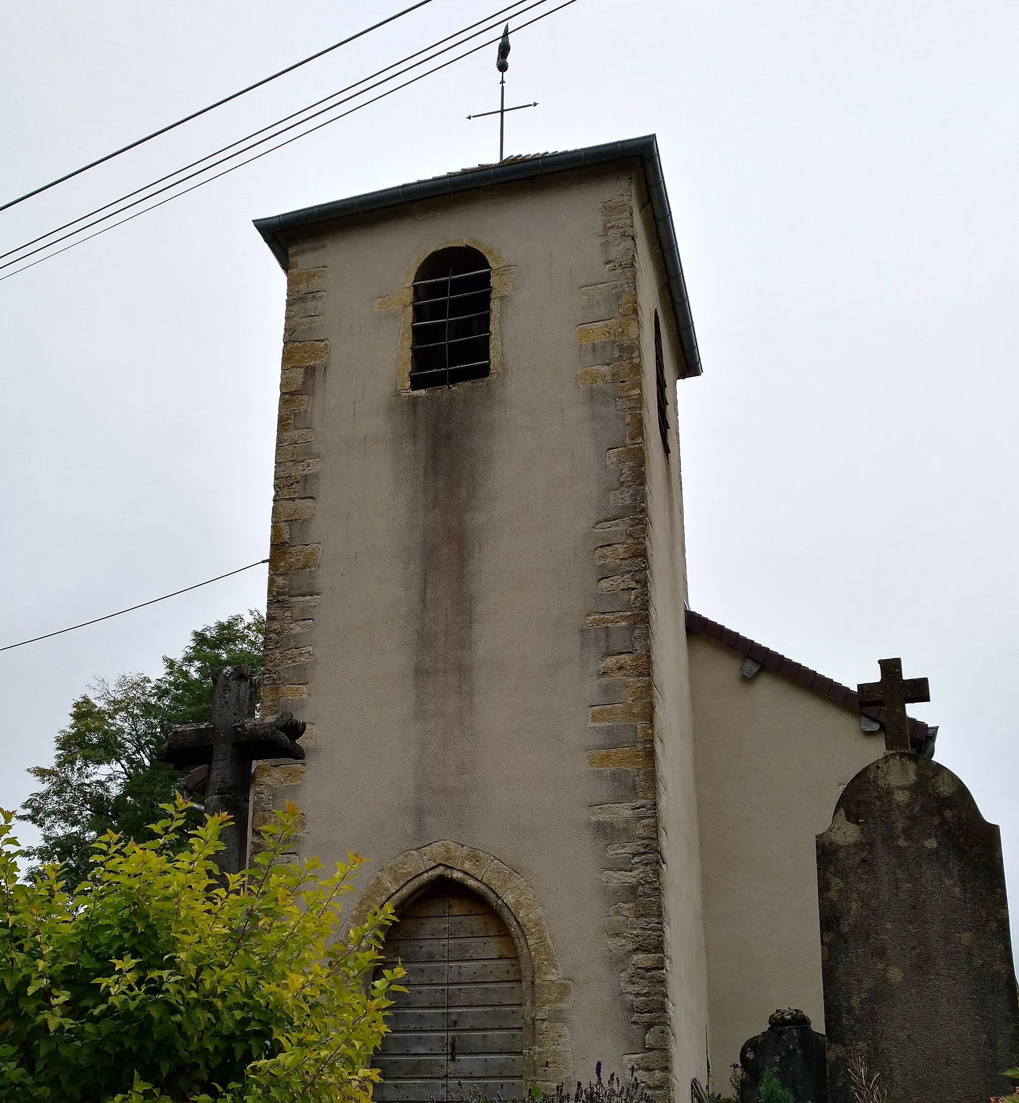 Photo showing: Clocher de l'église Saint-Hippolyte de Monnetay (Jura, France).