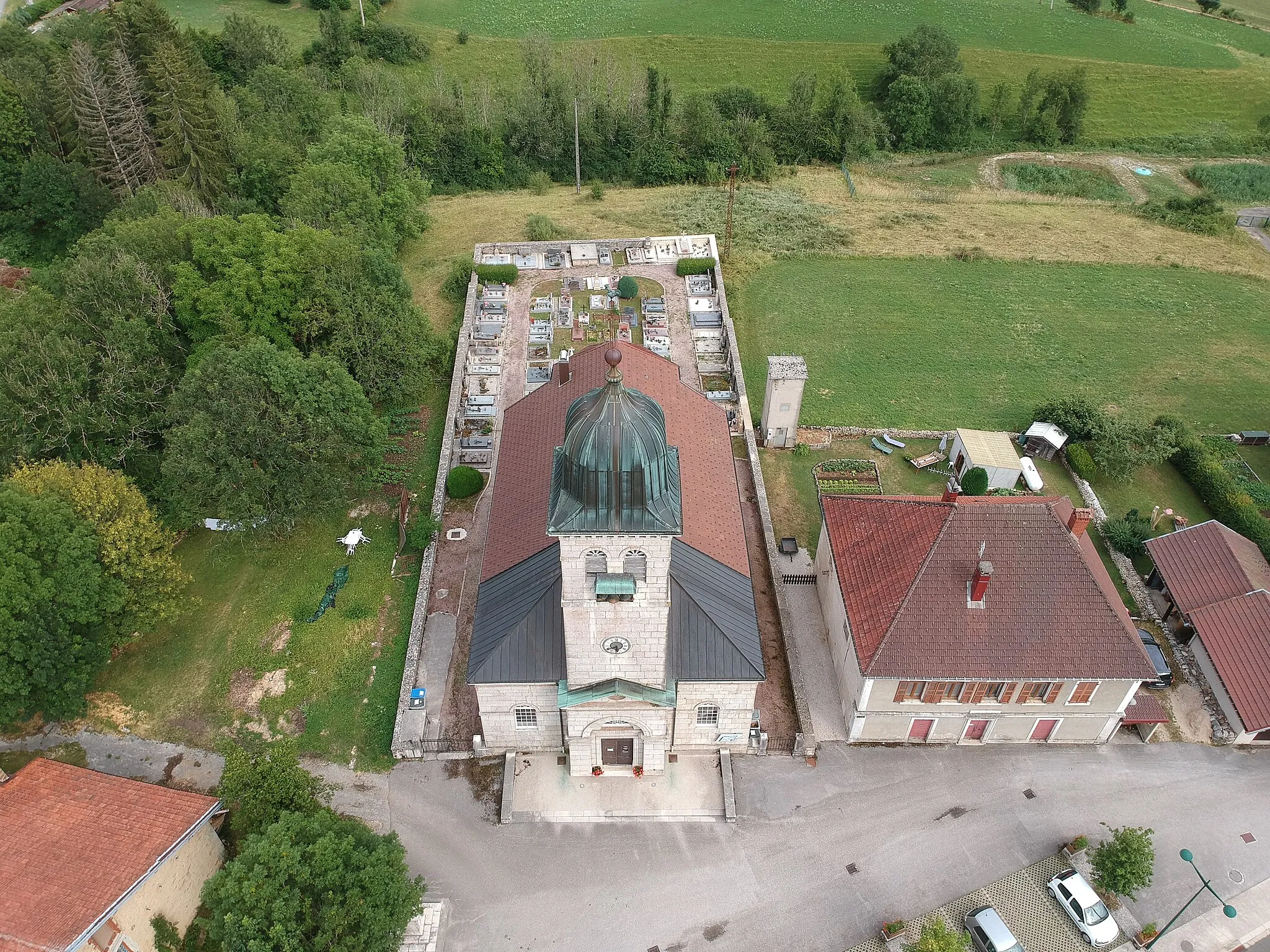 Photo showing: Image de Leschères, Jura, France en juillet 2018.