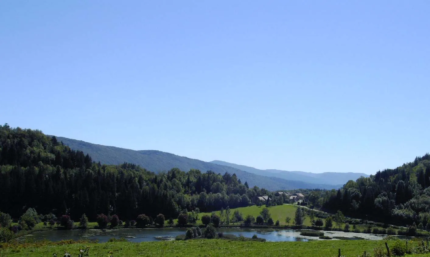 Photo showing: Chanon Lake, Jura, France