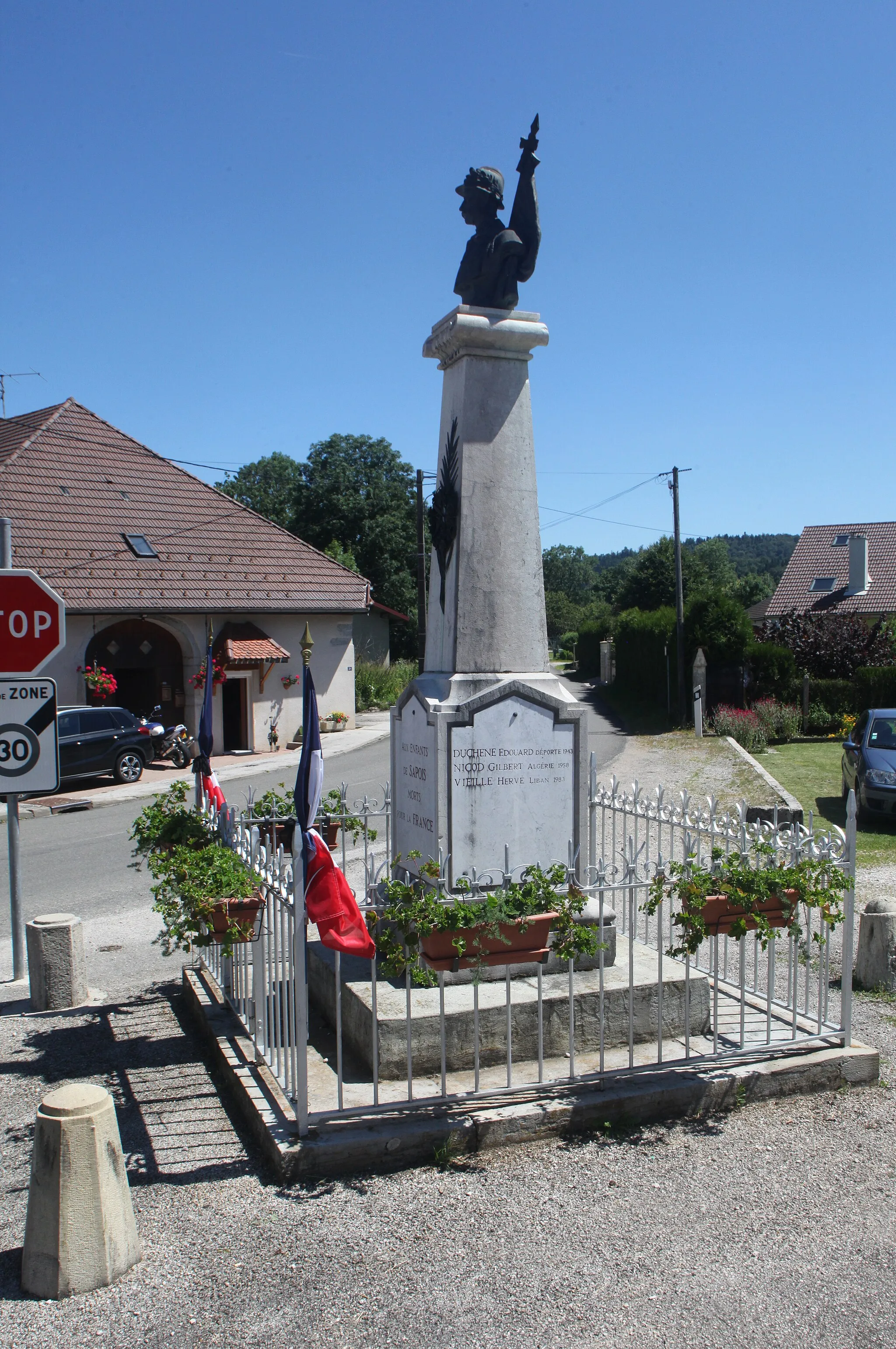 Photo showing: Monument aux morts de Sapois (Jura).