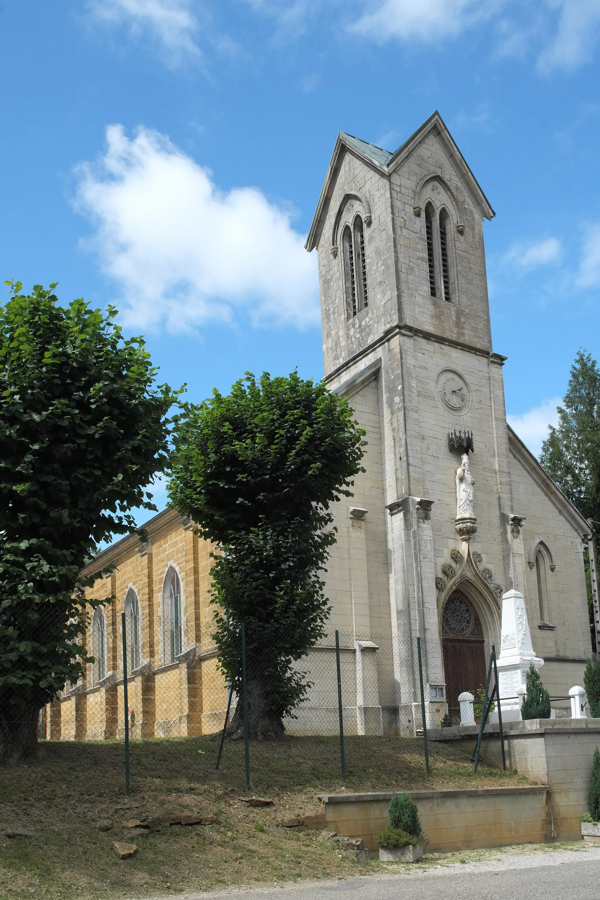 Photo showing: Kirche Saint-Léger in Pupillin im Département Jura (Region Bourgogne-Franche-Comté/Frankreich)