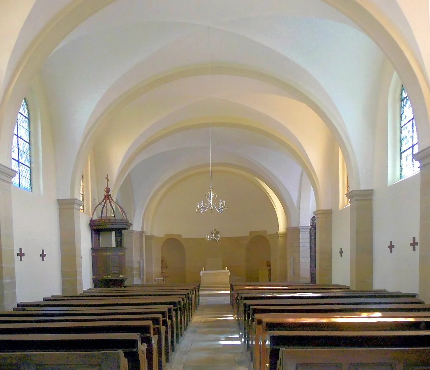 Photo showing: L'intérieur d'église Saint-Brice d'Anchenoncourt