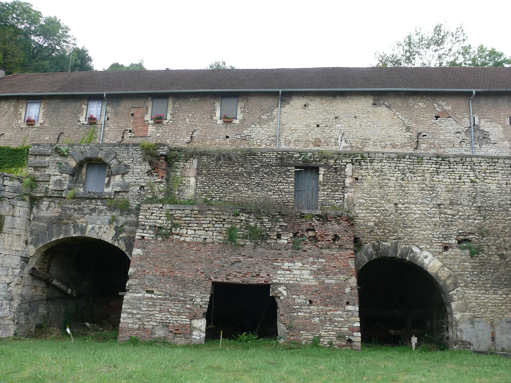 Photo showing: Buildings of the forge in Baignes (Haute-Saône, France)