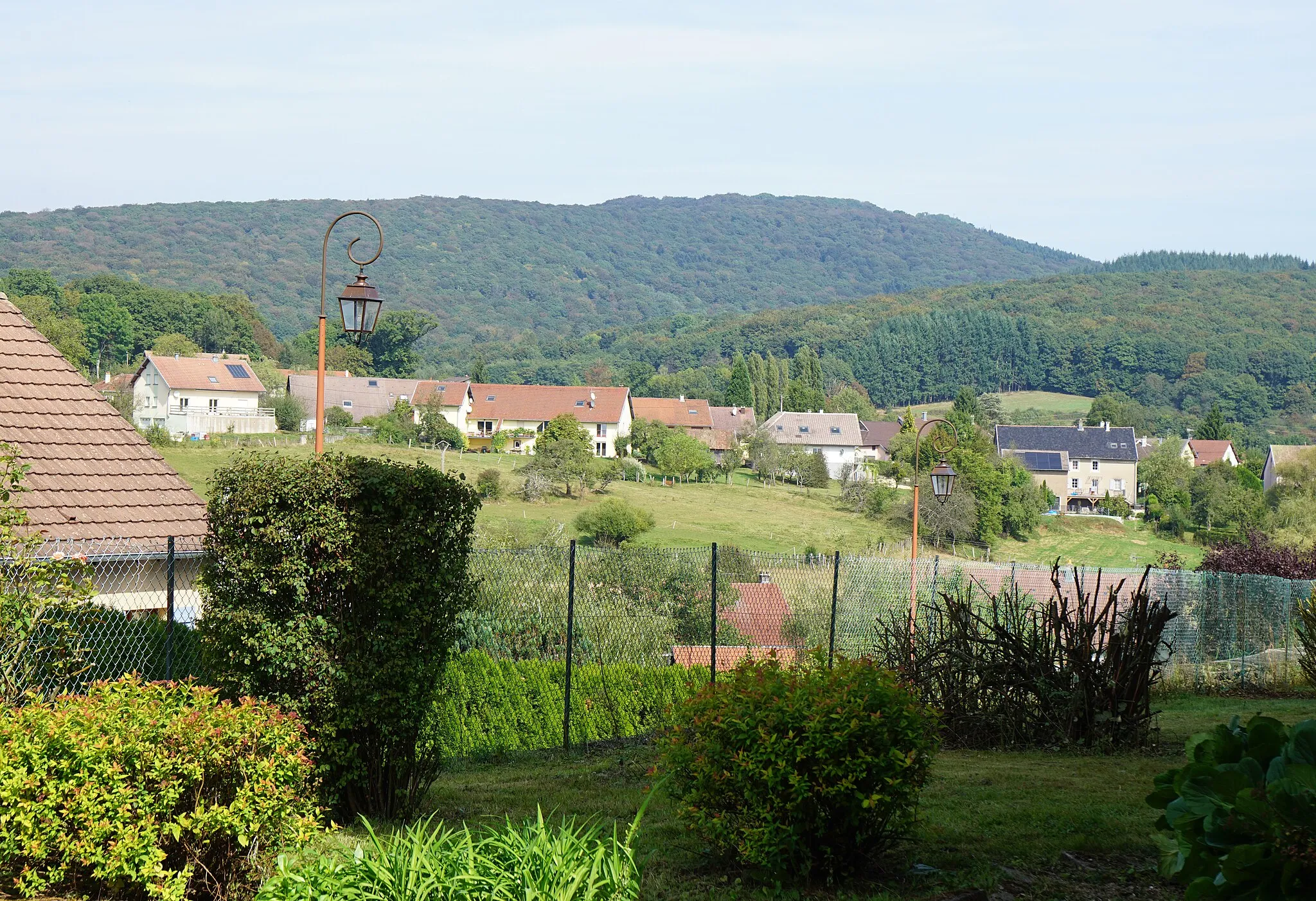 Photo showing: Châlonvillars.