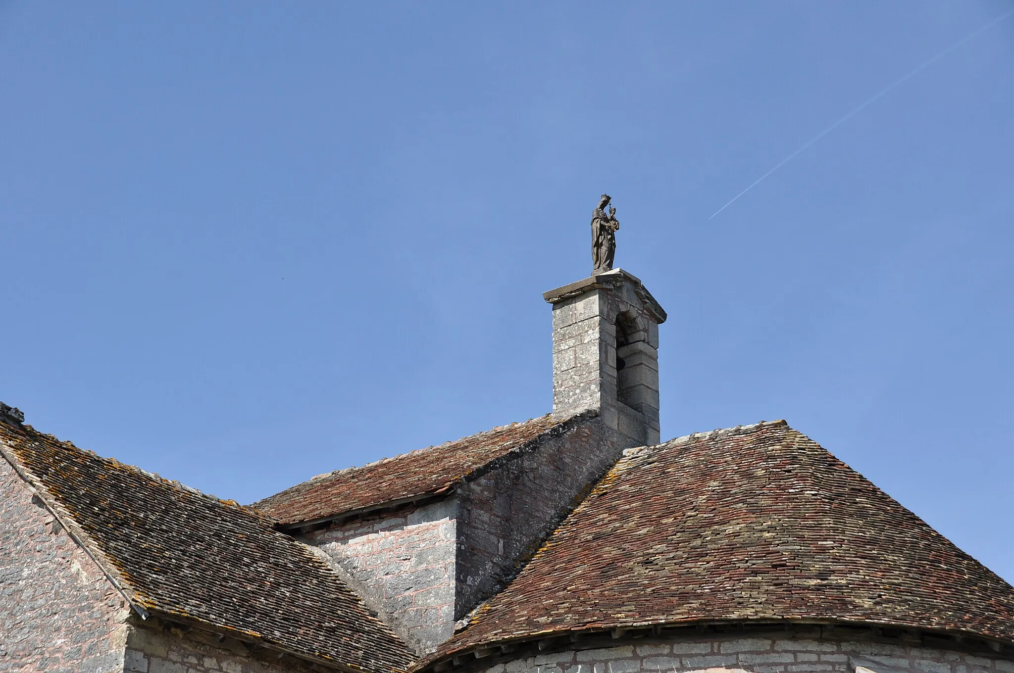 Photo showing: This building is indexed in the base Mérimée, a database of architectural heritage maintained by the French Ministry of Culture, under the reference PA70000057 .