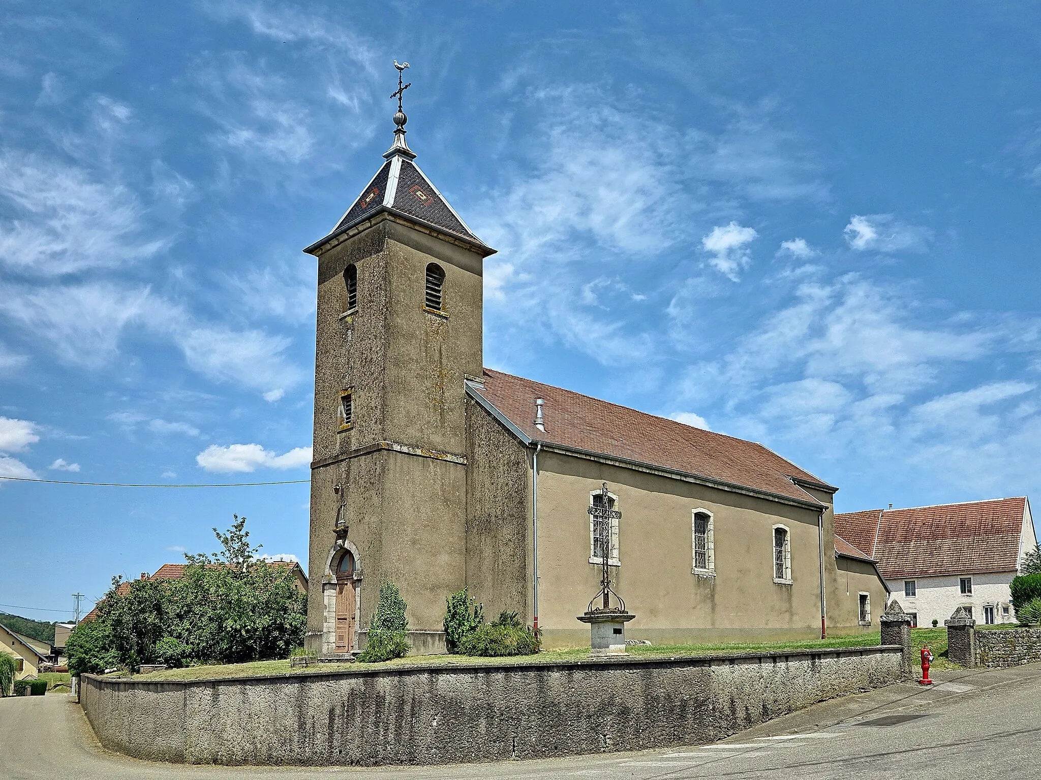 Photo showing: L'église de la Nativité-de-Saint-Jean-Baptiste.