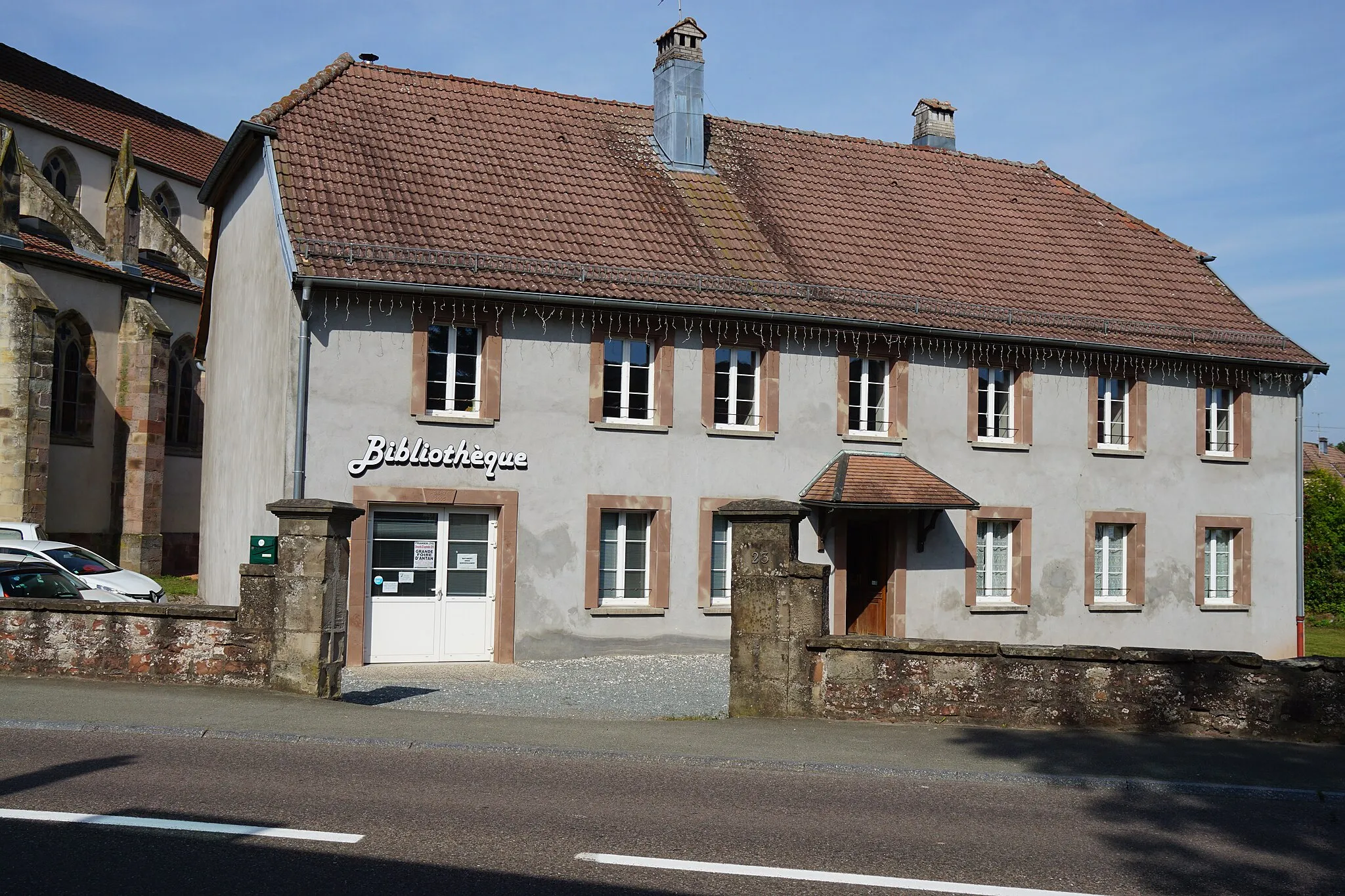 Photo showing: Bibliothèque de Frahier-et-Chatebier.