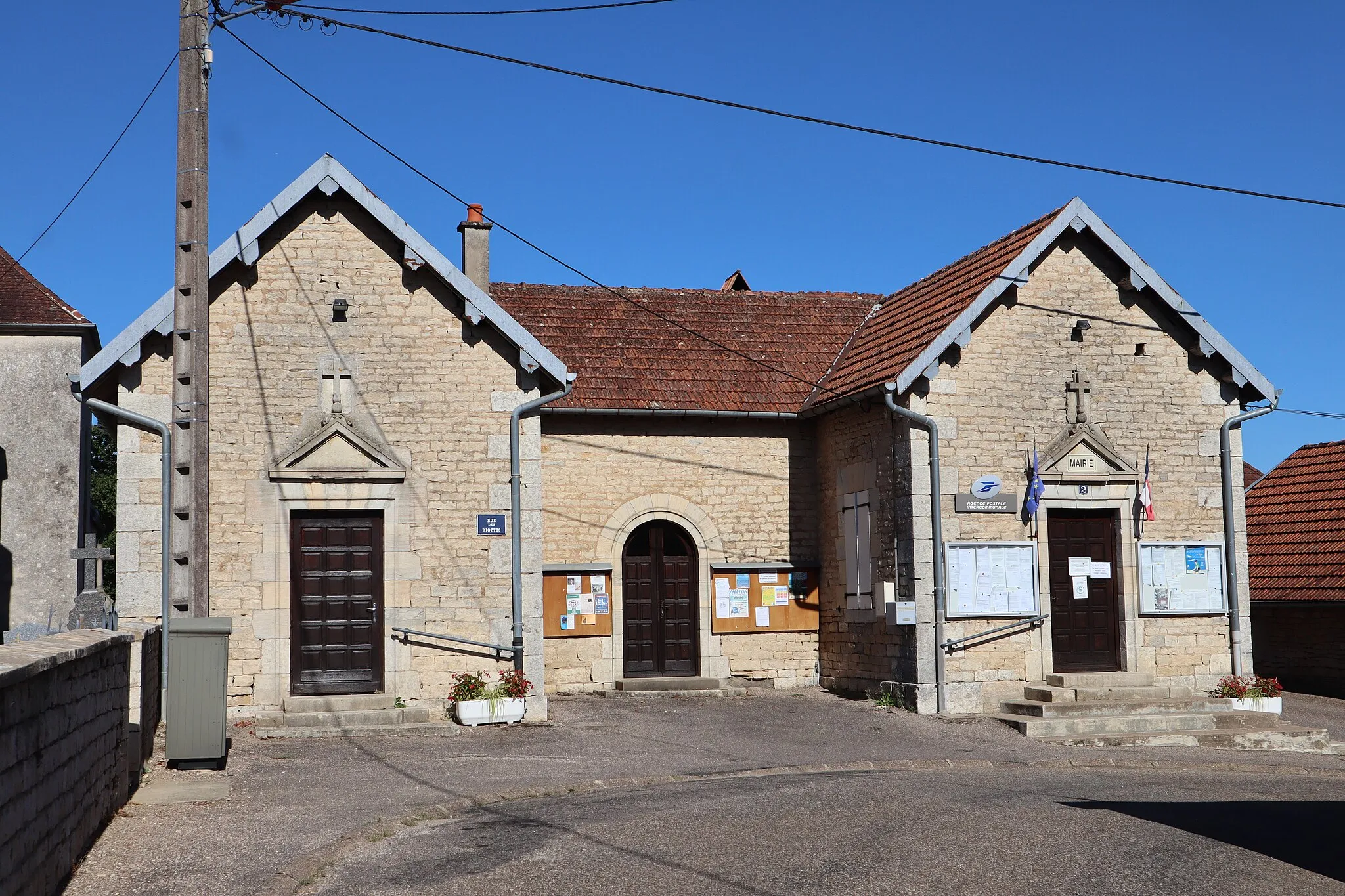 Photo showing: Mairie de Fouvent-le-Haut (Haute-Saône).