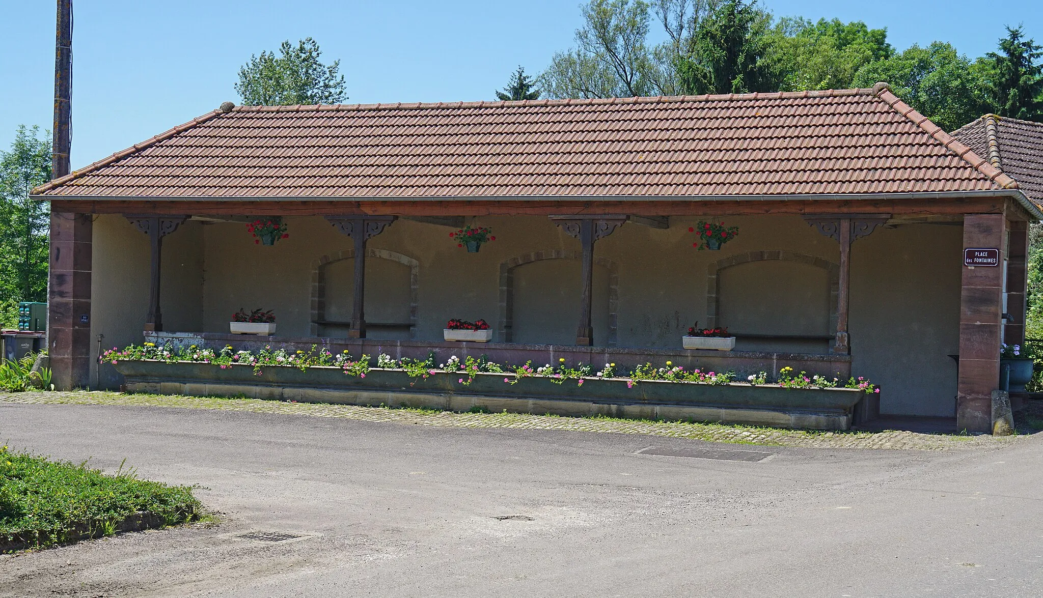 Photo showing: Lavoir de La Villeneuve-Bellenoye-et-la-Maize.