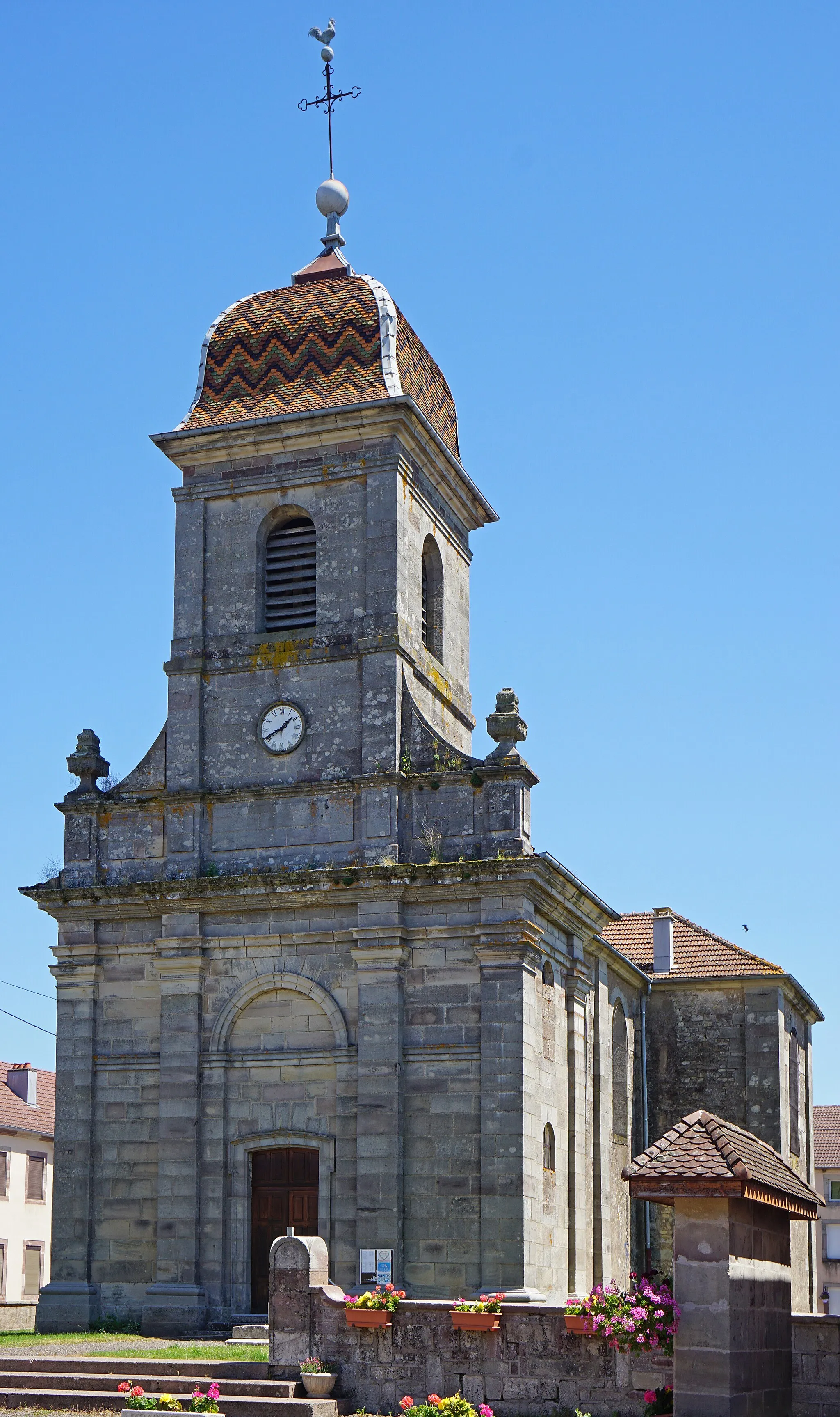 Photo showing: L'église de La Chapelle-lès-Luxeuil.