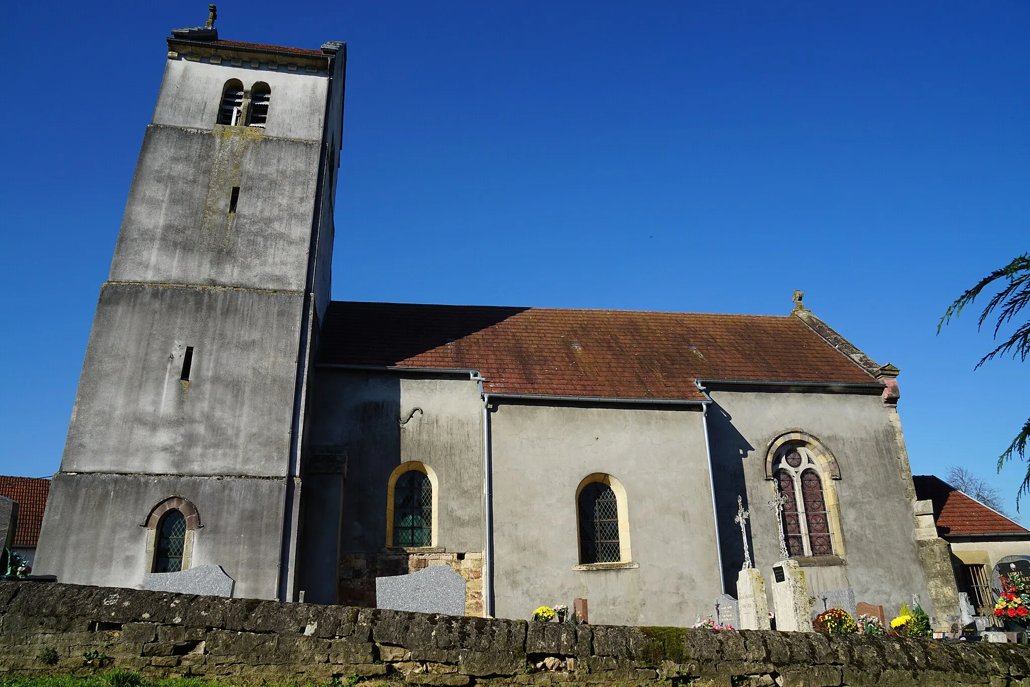 Photo showing: L'église de Le Val-Saint-Éloi.