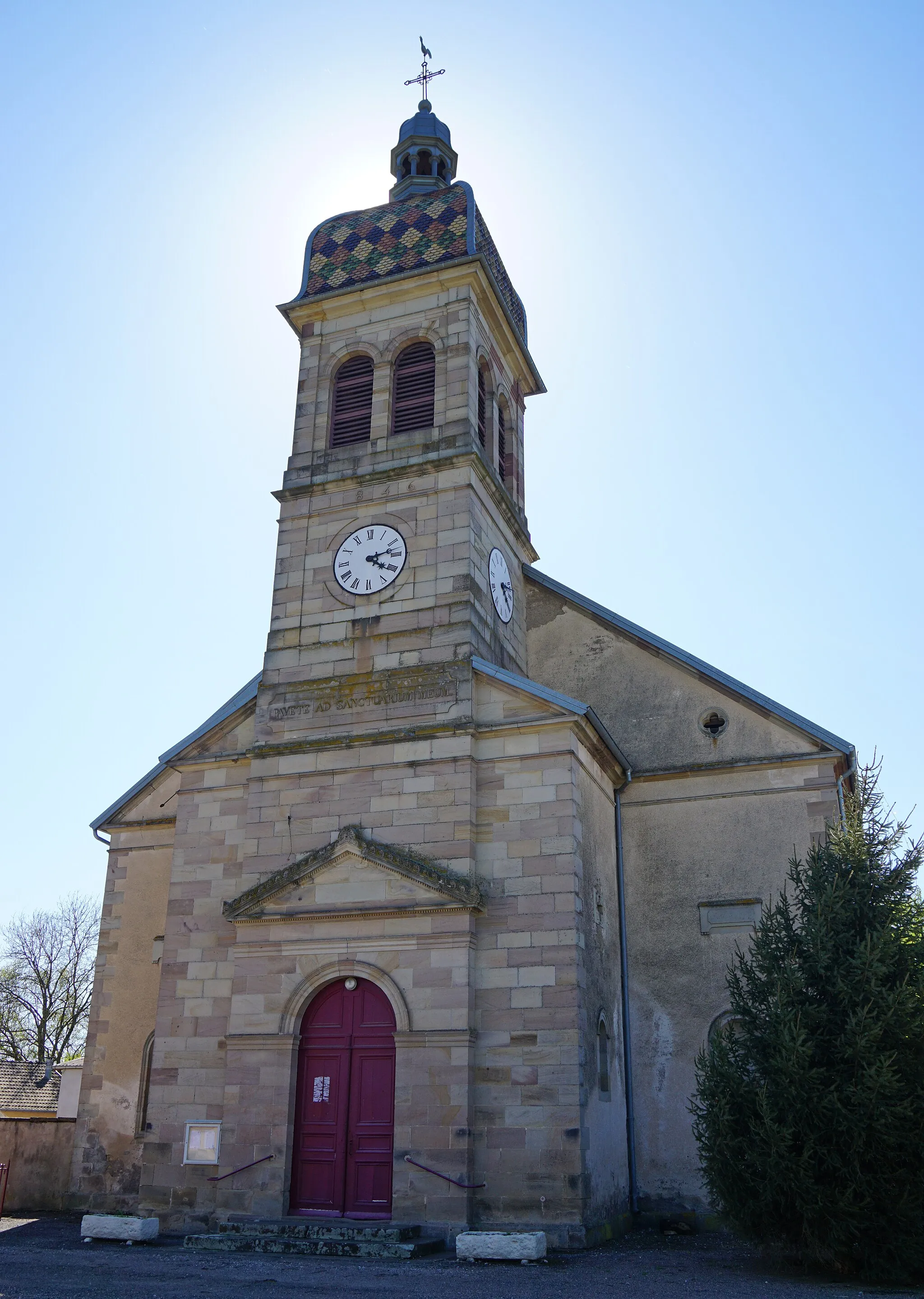 Photo showing: L'église de Les Aynans.