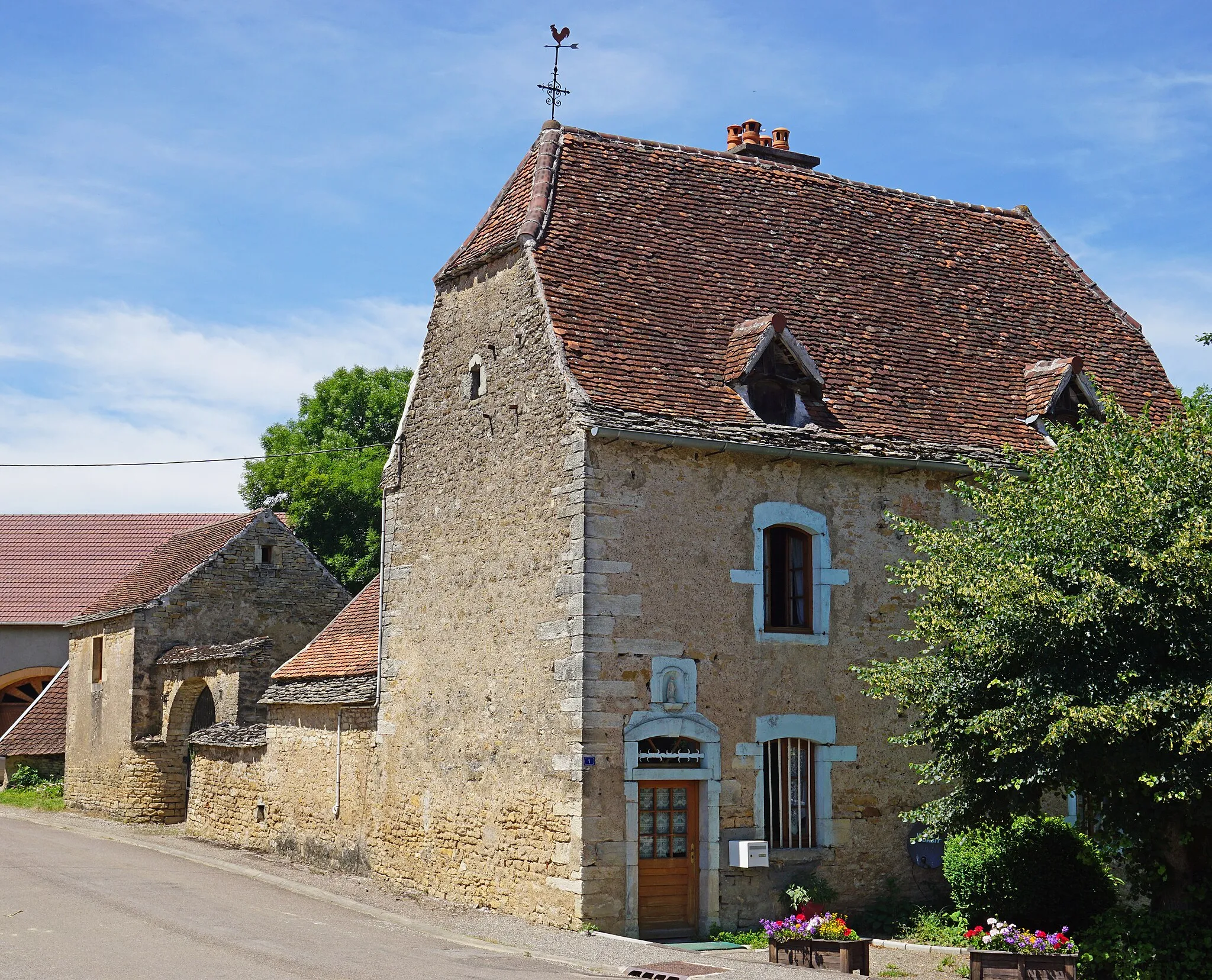 Photo showing: Maison ancienne à Moimay.