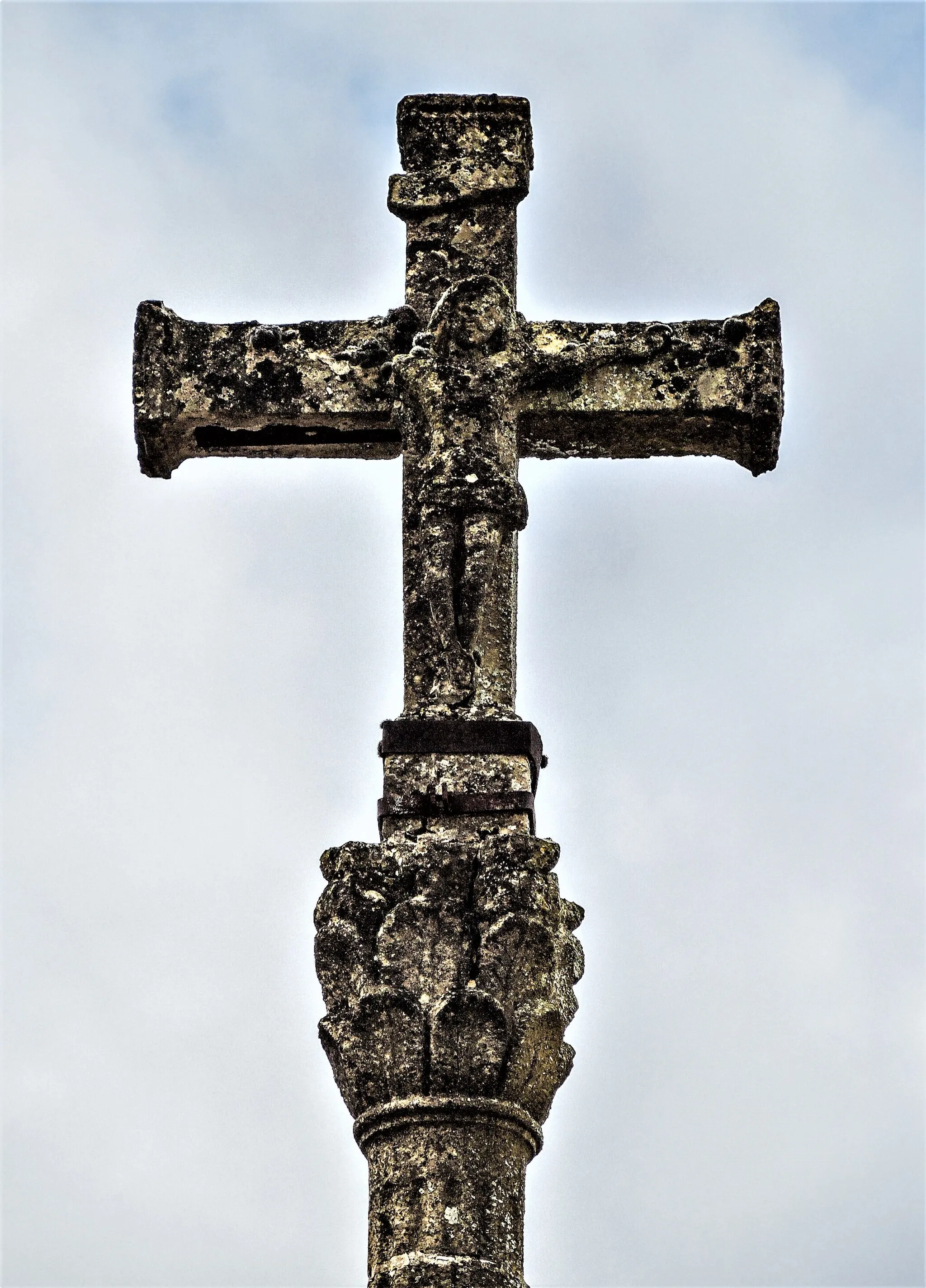 Photo showing: Face est de la croix d'église