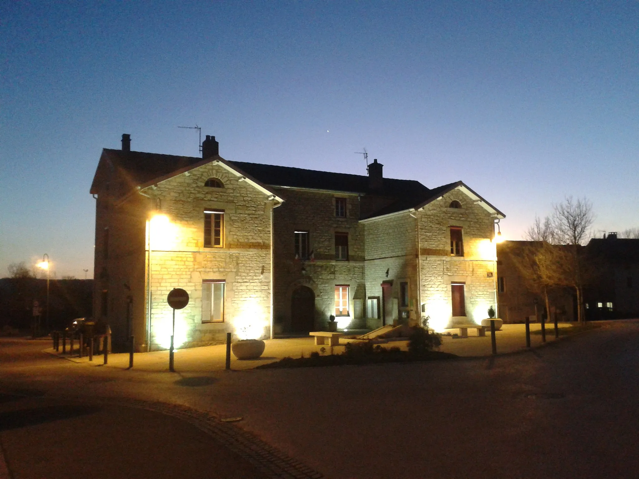 Photo showing: La mairie de Pusey (70)