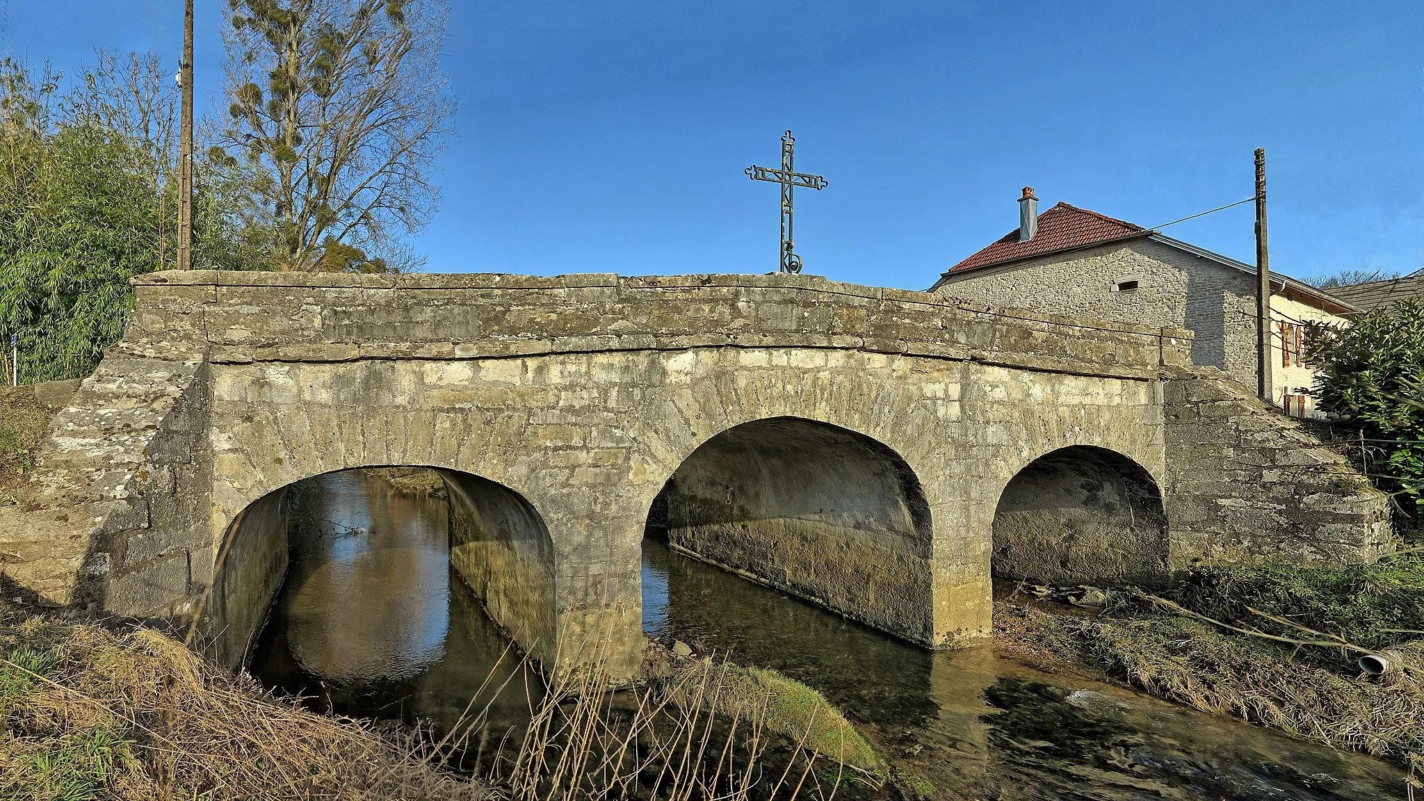 Photo showing: Le pont sur la Linotte